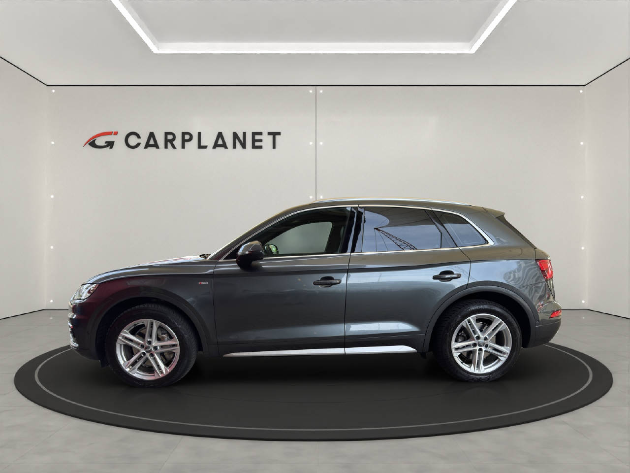 AUDI Q5 2.0 45 TFSI quattro S-Tronic-image-4