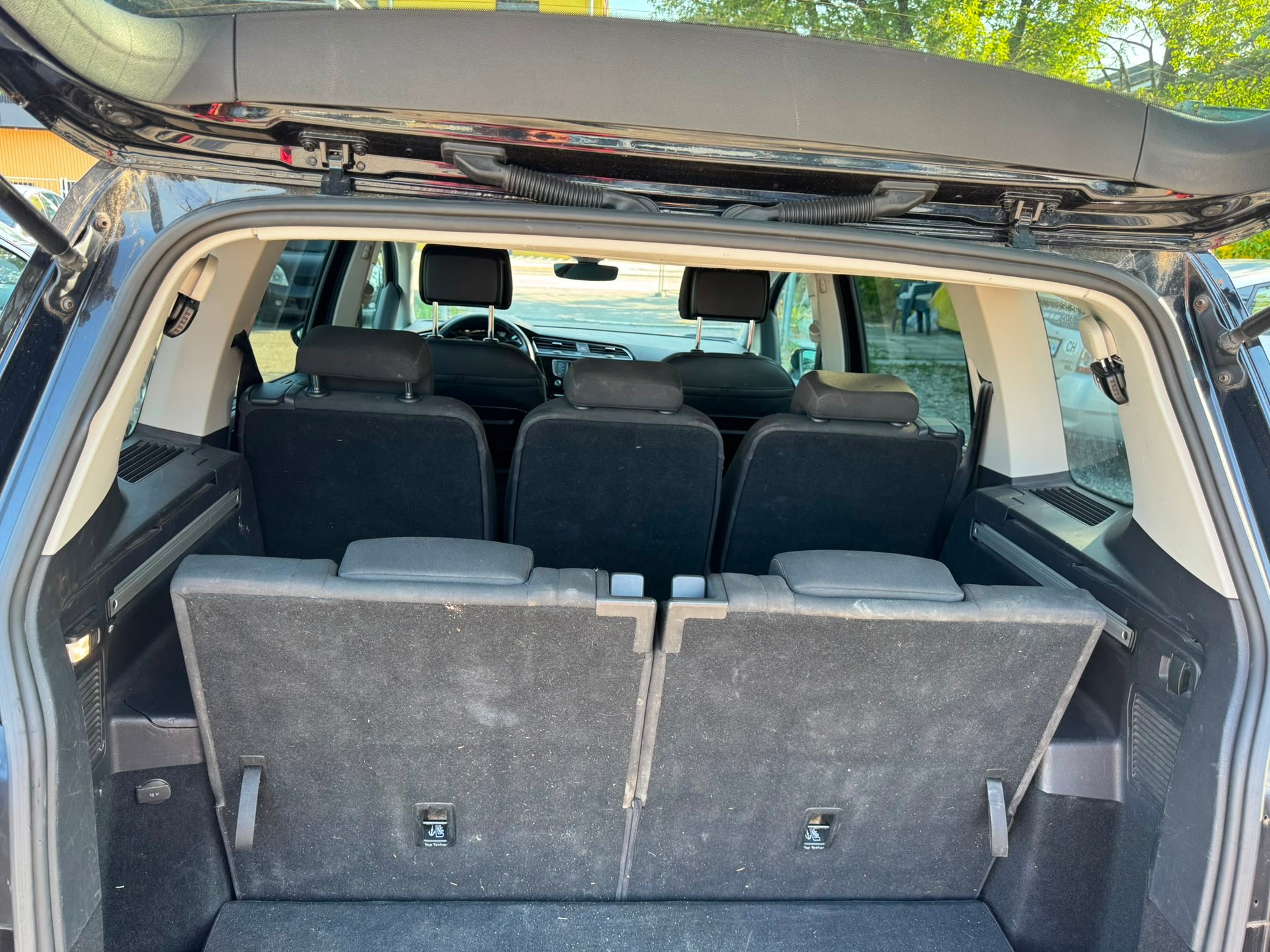 VW Touran 2.0 TDI BlueMotion Technology Comfortline-image-11