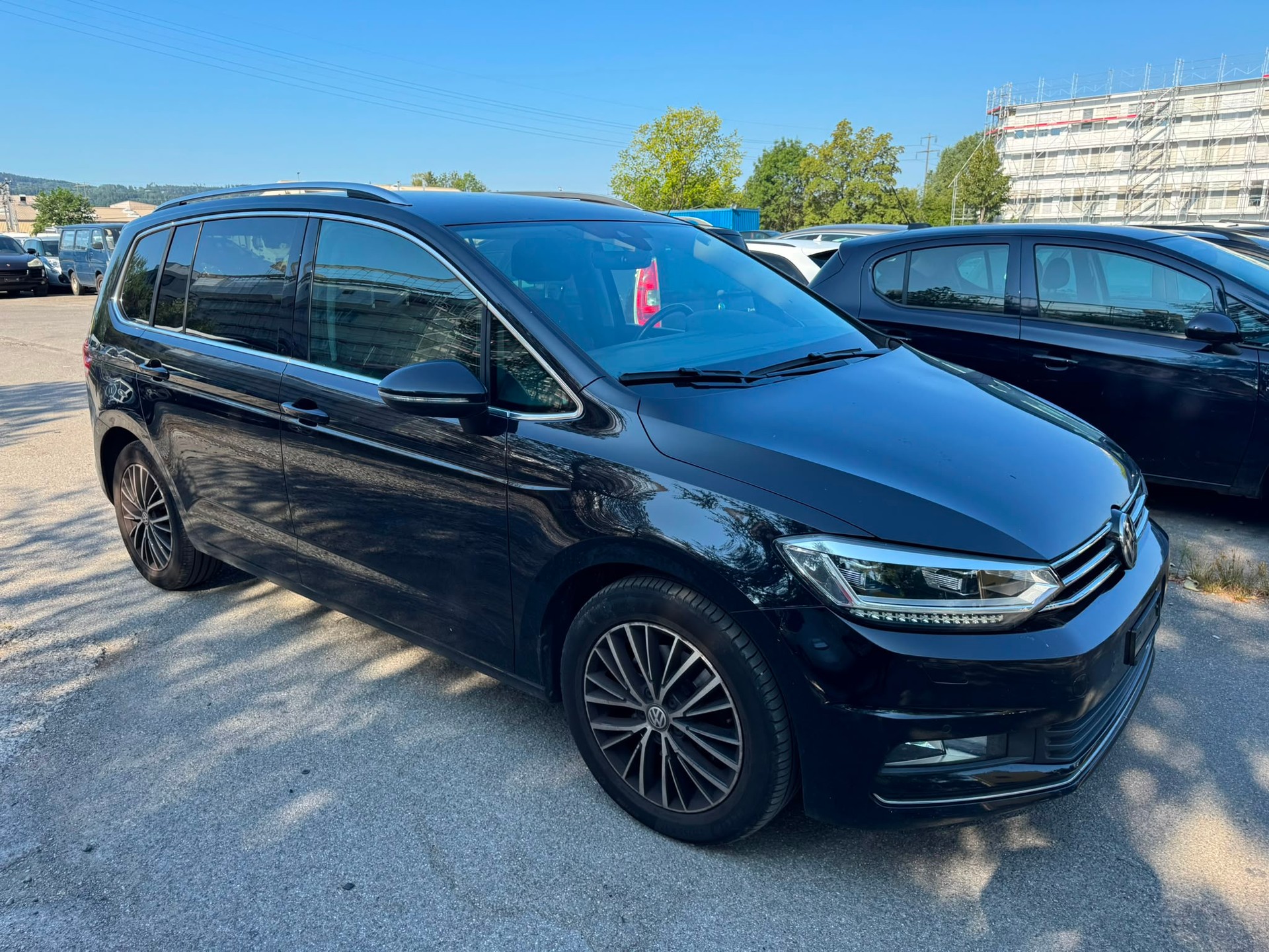 VW Touran 2.0 TDI BlueMotion Technology Comfortline-image-2
