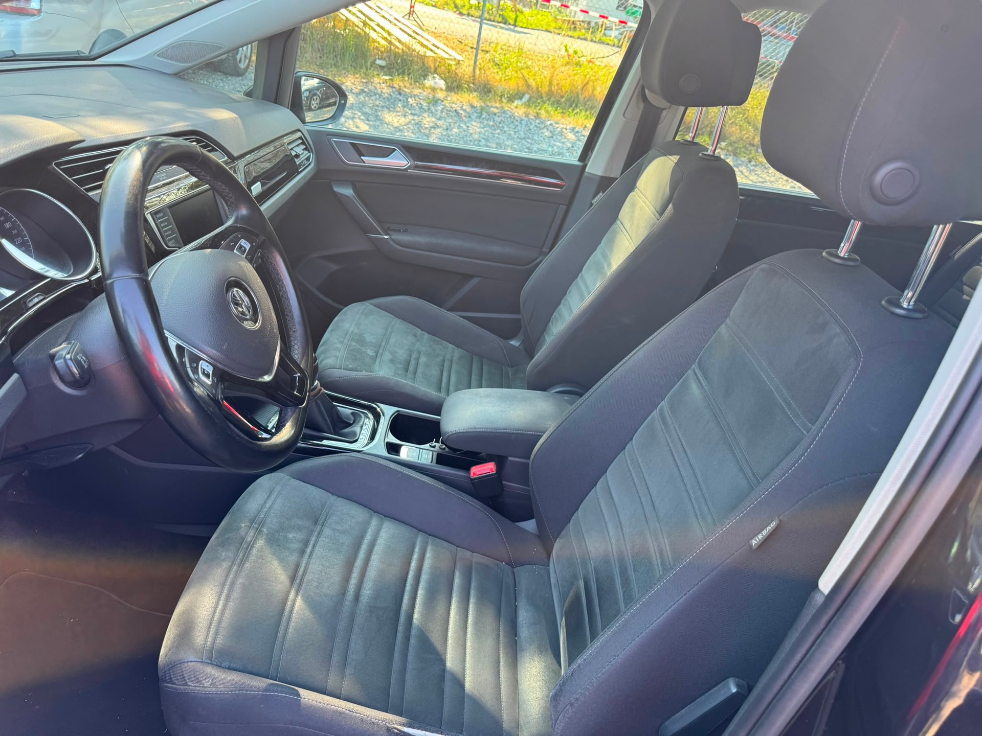 VW Touran 2.0 TDI BlueMotion Technology Comfortline-image-13