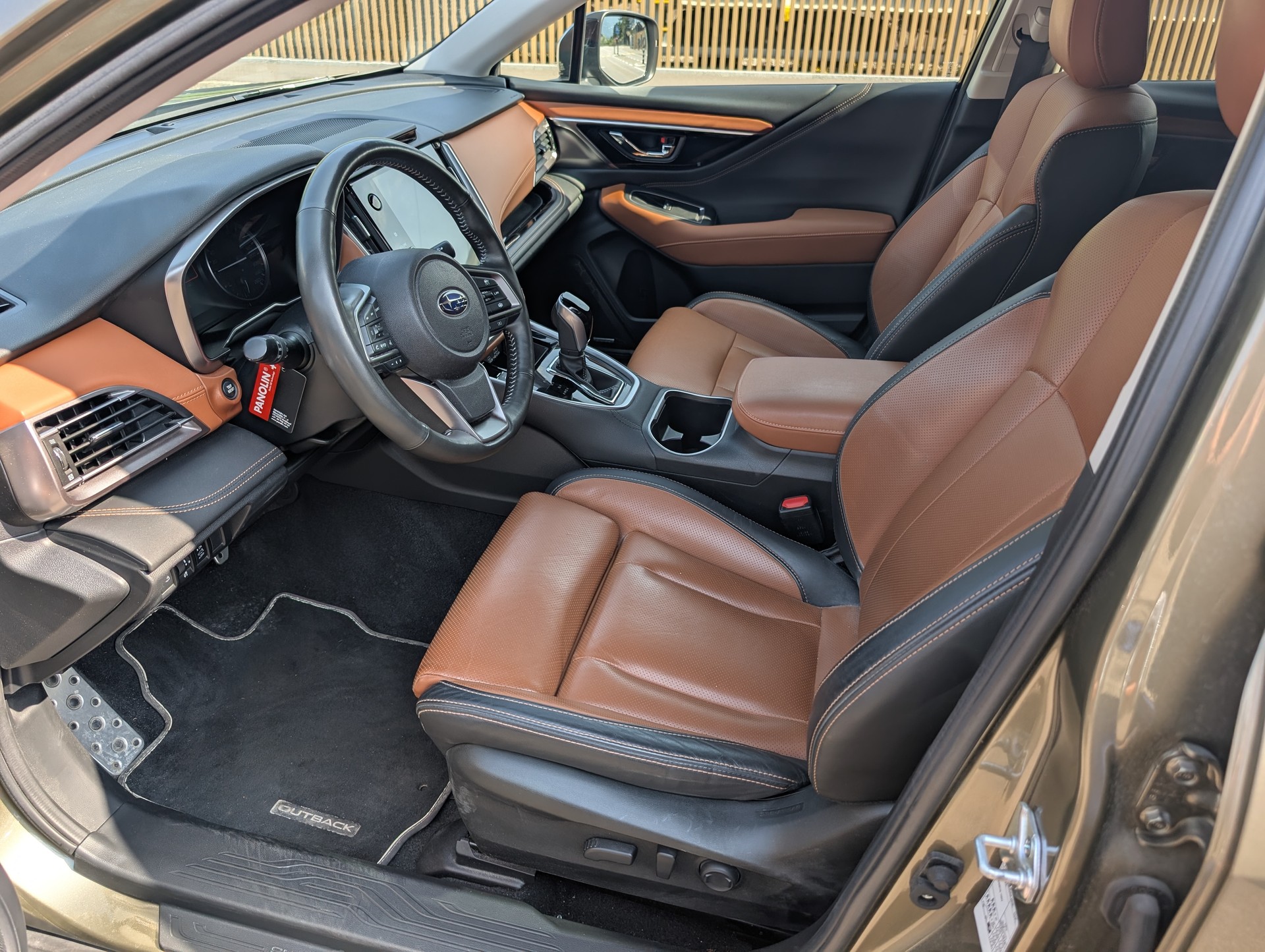 SUBARU Outback 2.5i Luxury AWD Lineartronic-image-11