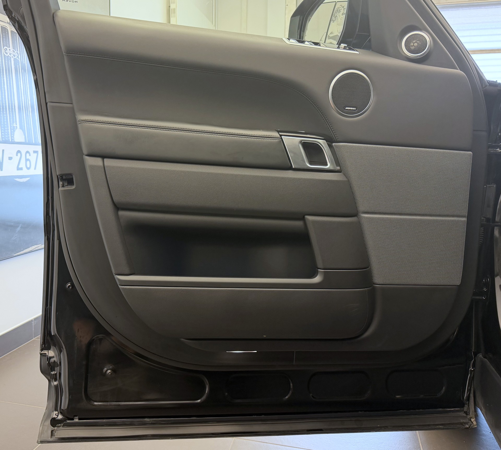 LAND ROVER Range Rover Sport P525 5.0 V8 S/C AB Dynamic Automatic-image-3