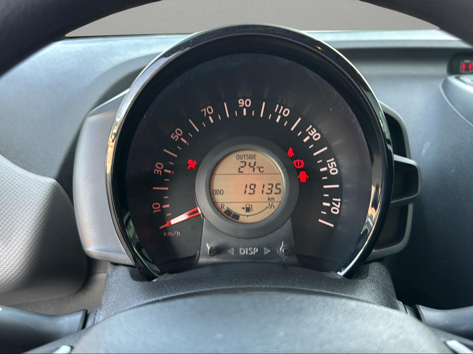 PEUGEOT 108 1.0 VTi Active-image-5