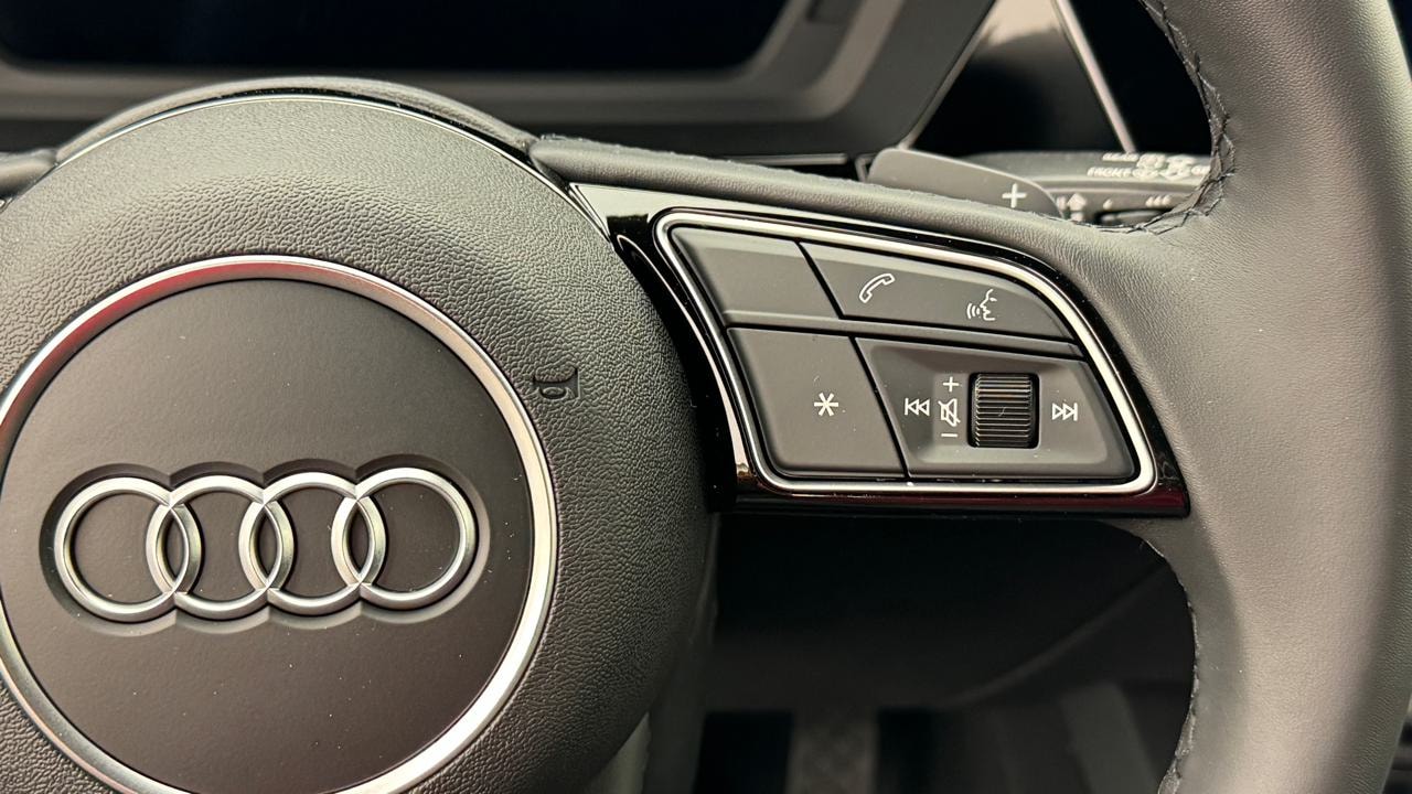 AUDI A3 Sportback 35 TFSI S line S-tronic-image-9