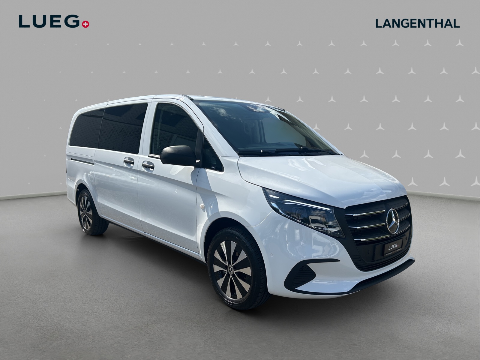 MERCEDES-BENZ Vito 116 CDI Lang Tourer 9G-Tronic 4M Select-image-4