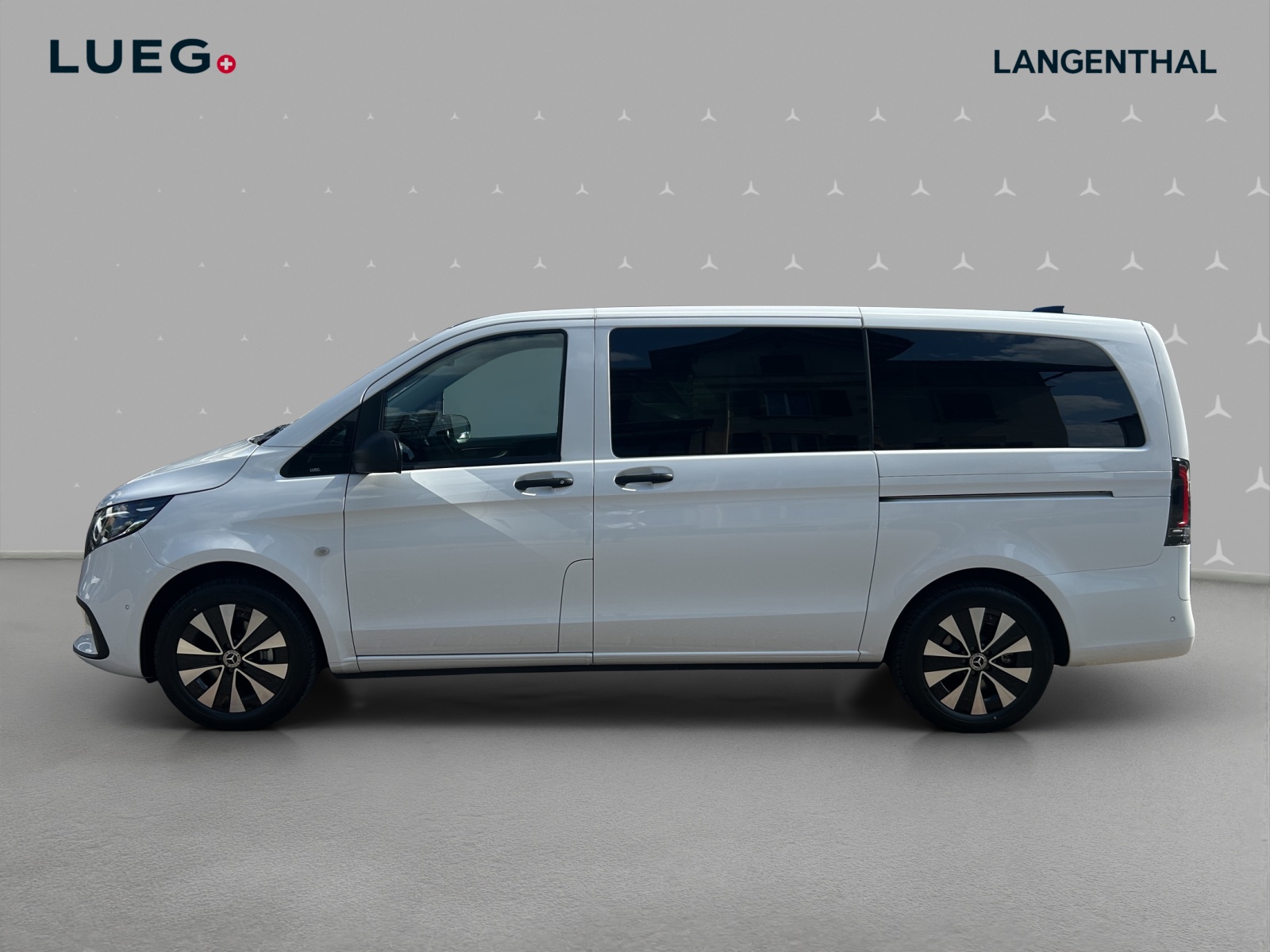 MERCEDES-BENZ Vito 116 CDI Lang Tourer 9G-Tronic 4M Select-image-1