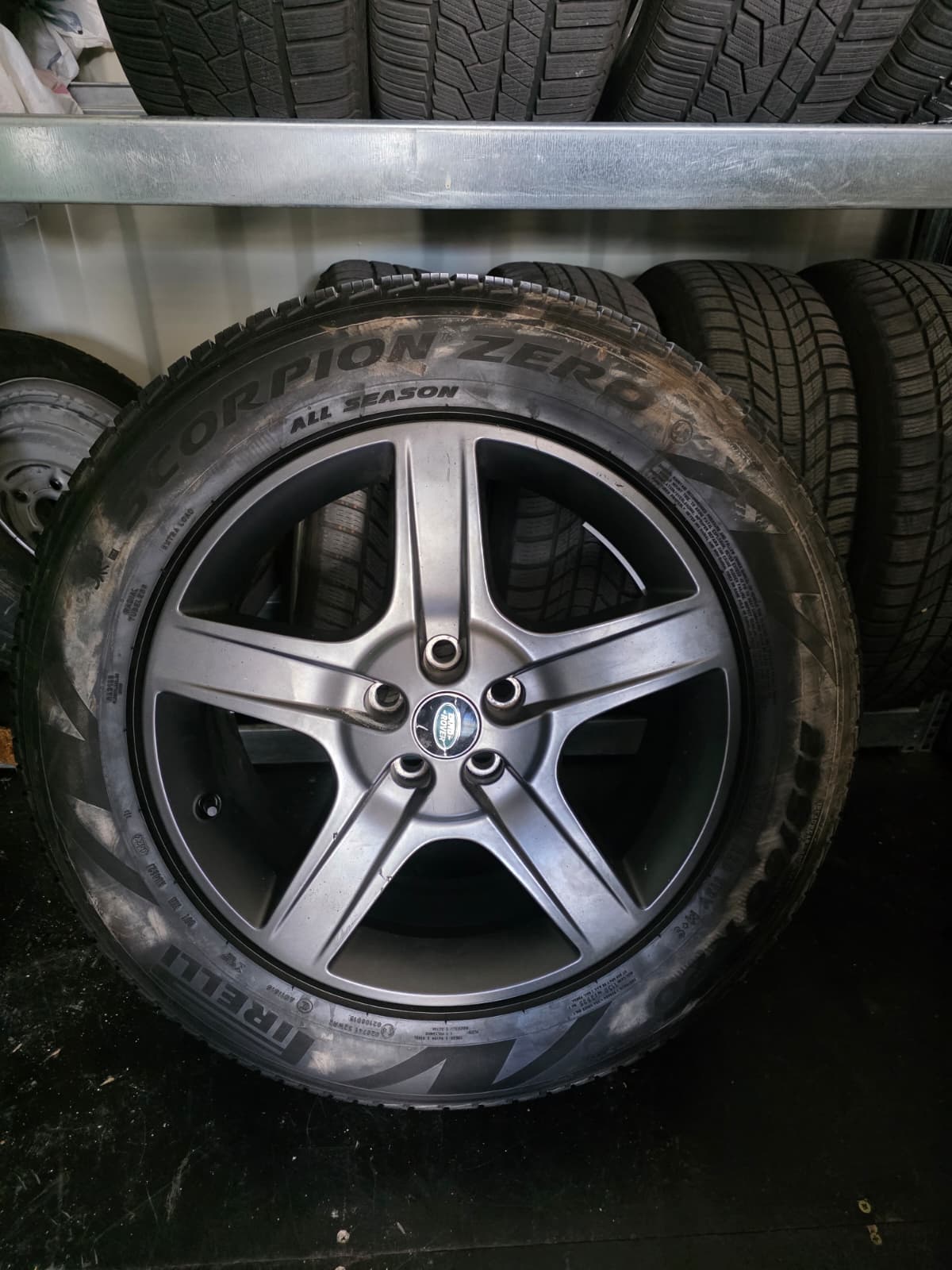 LAND ROVER 3.0 D I6 250 SE-image-4