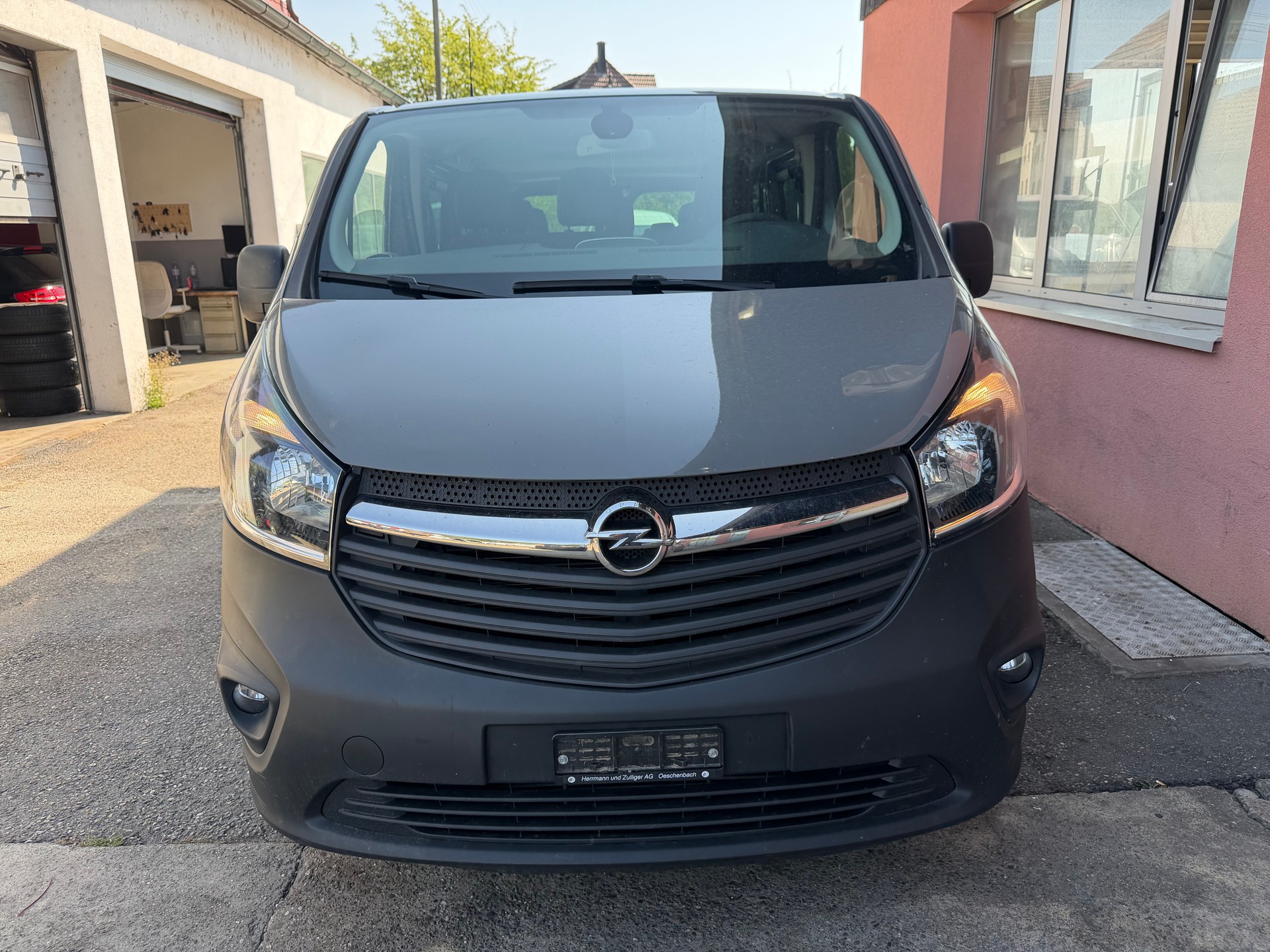 OPEL Vivaro 1.6CDTI Tourer 2.7t L1H1-image-0