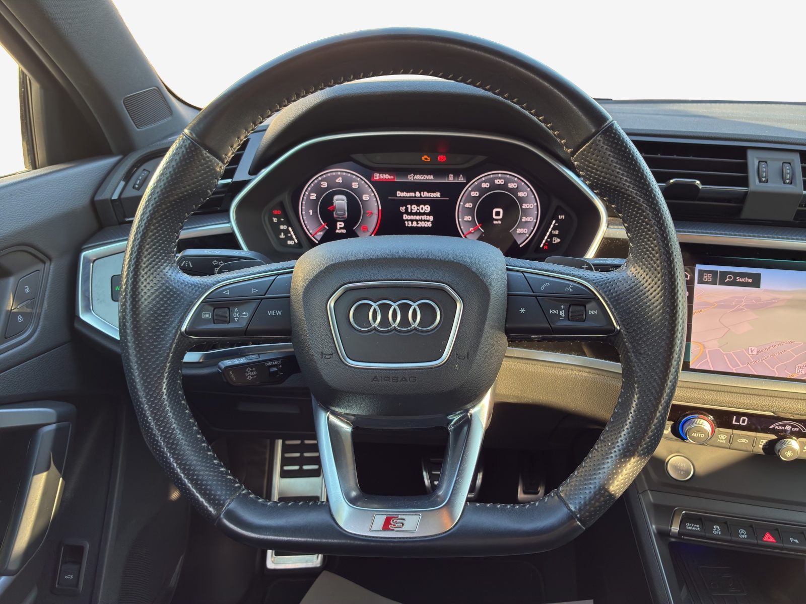 AUDI Q3 Sportback 45 TFSI S line quattro S-tronic-image-9