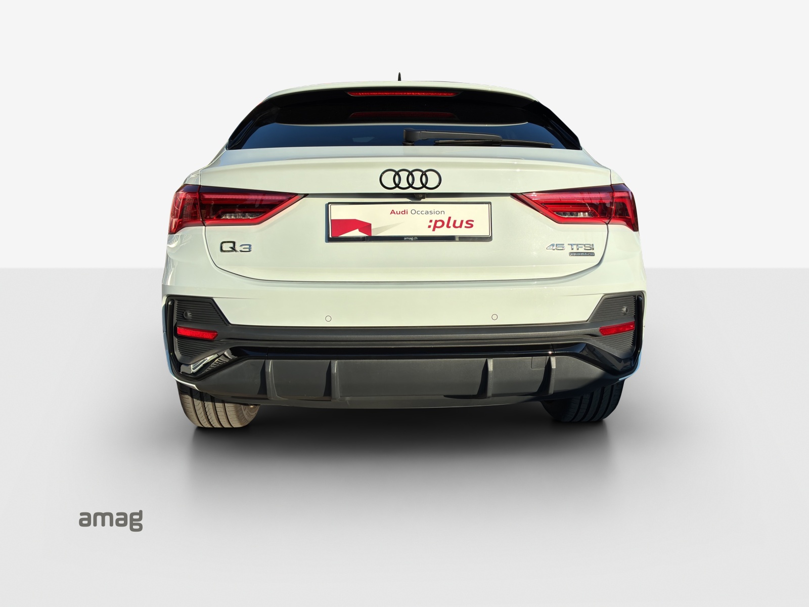 AUDI Q3 Sportback 45 TFSI S line quattro S-tronic-image-3