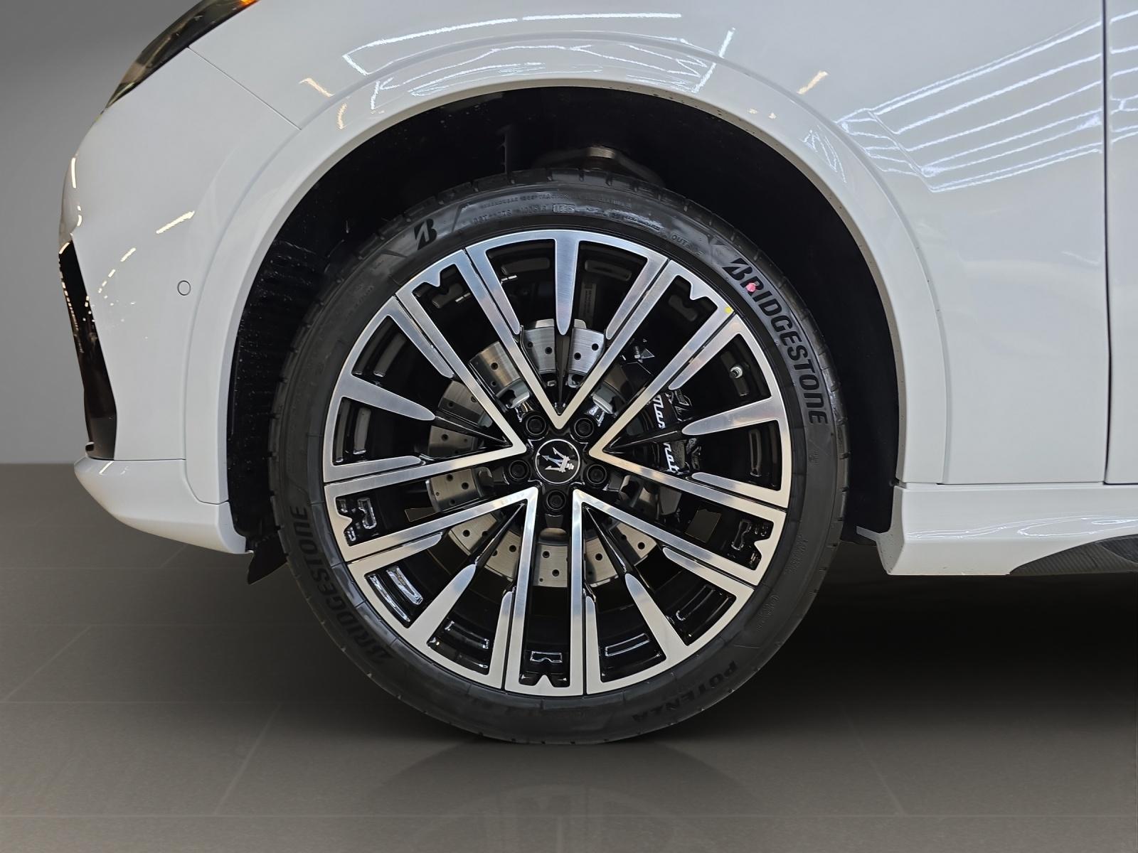 MASERATI Grecale 3.0 V6 Trofeo-image-14