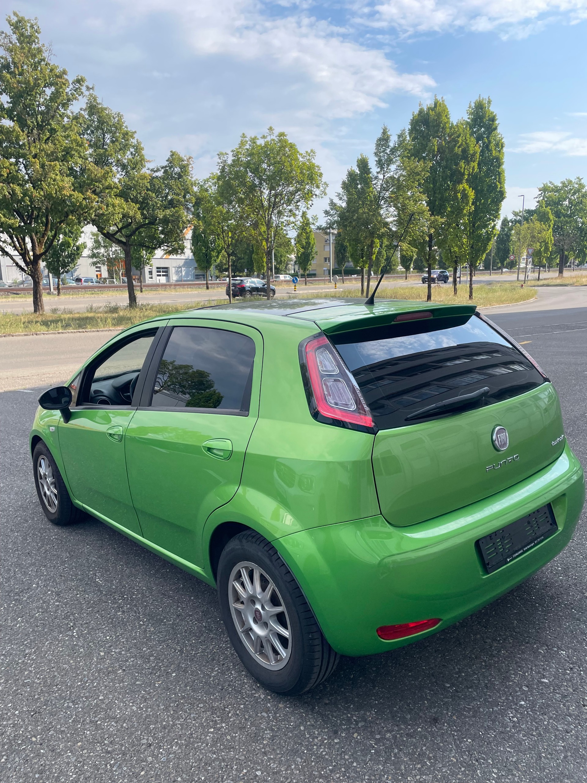 FIAT Punto 0.9 Twinair Lounge-image-3