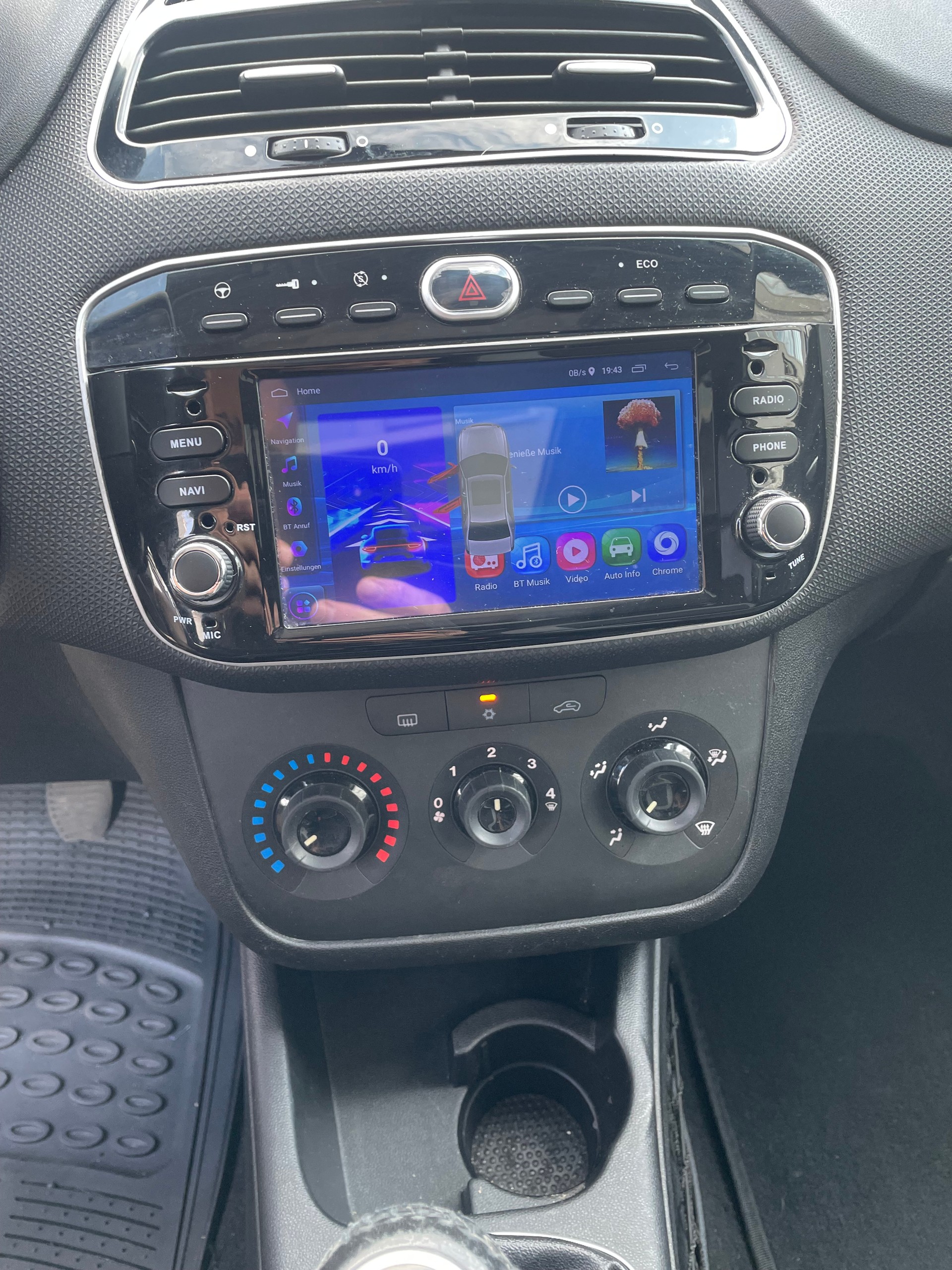 FIAT Punto 0.9 Twinair Lounge-image-7