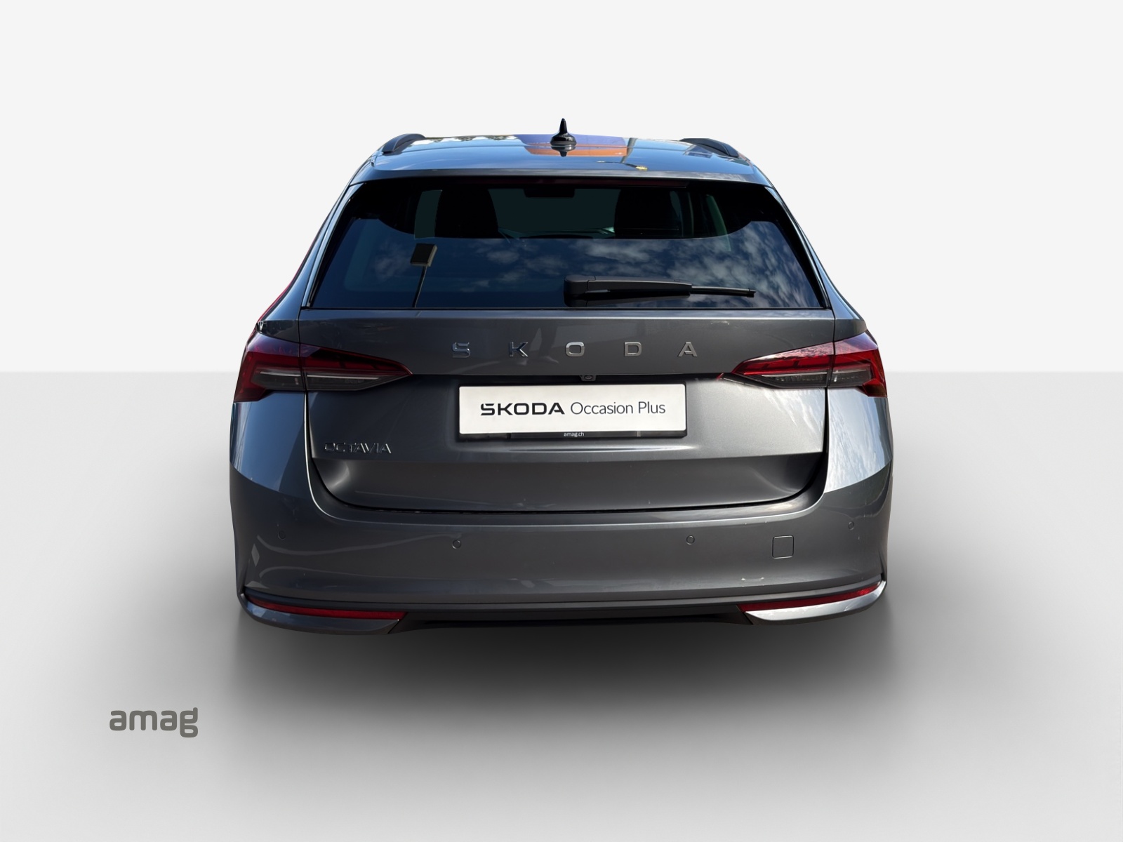 SKODA Octavia Combi 1.5 TSI mHEV DSG Dynamic-image-3