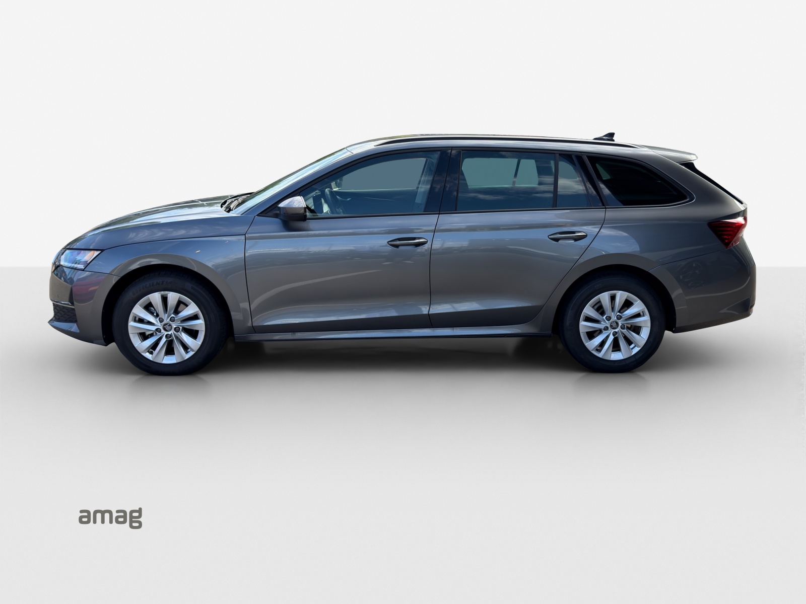 SKODA Octavia Combi 1.5 TSI mHEV DSG Dynamic-image-1