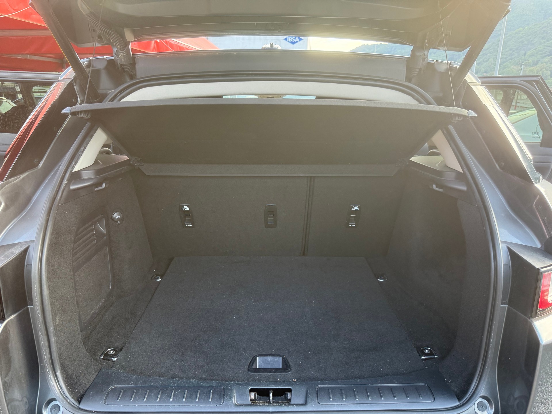 LAND ROVER Range Rover Evoque 2.0 TD4 SE Dynamic-image-14