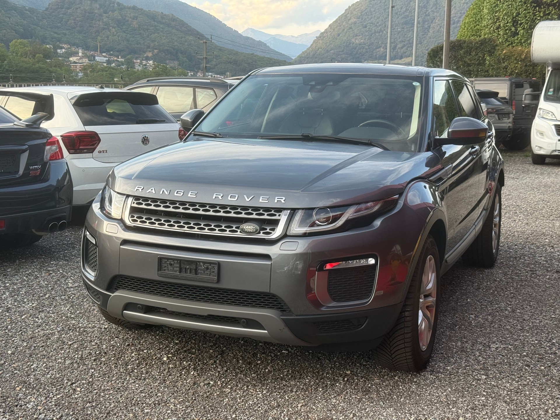 LAND ROVER Range Rover Evoque 2.0 TD4 SE Dynamic-image-1