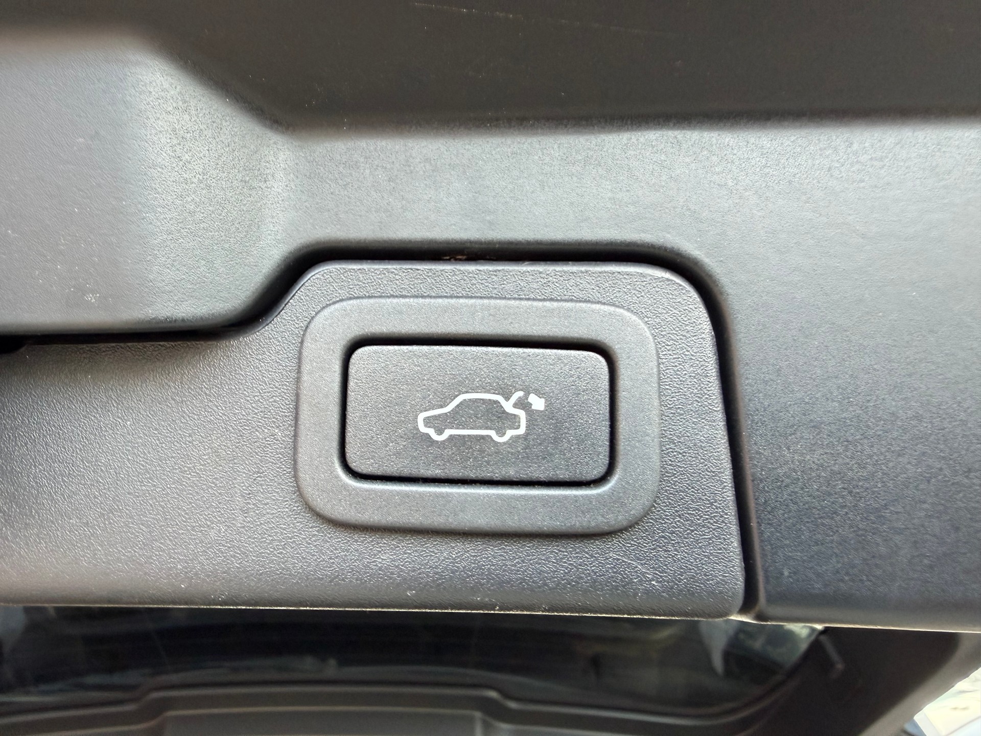 LAND ROVER Range Rover Evoque 2.0 TD4 SE Dynamic-image-13