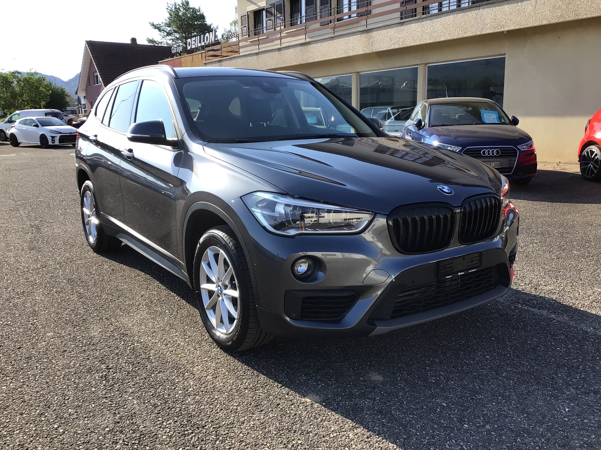 BMW X1 xDrive 20i Steptronic-image-0