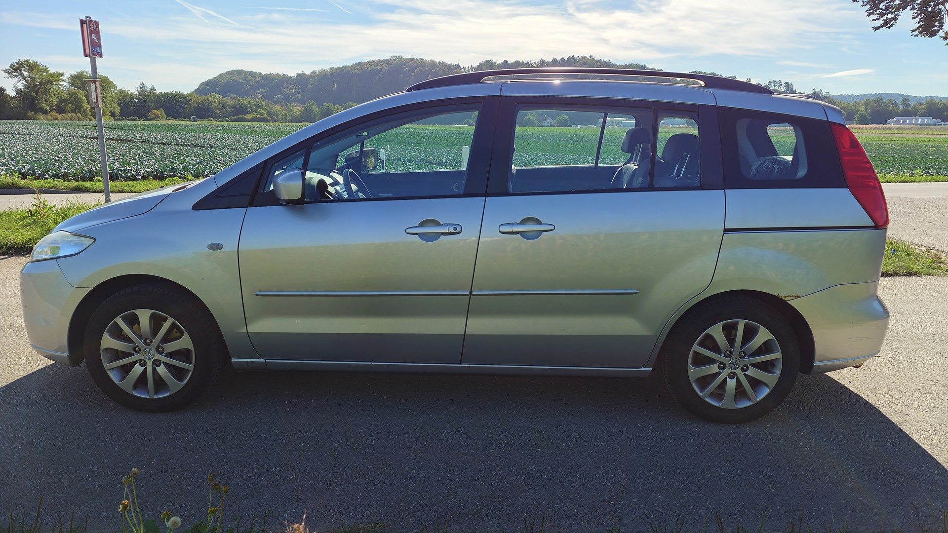 MAZDA 5 2.0 16V Confort-image-1