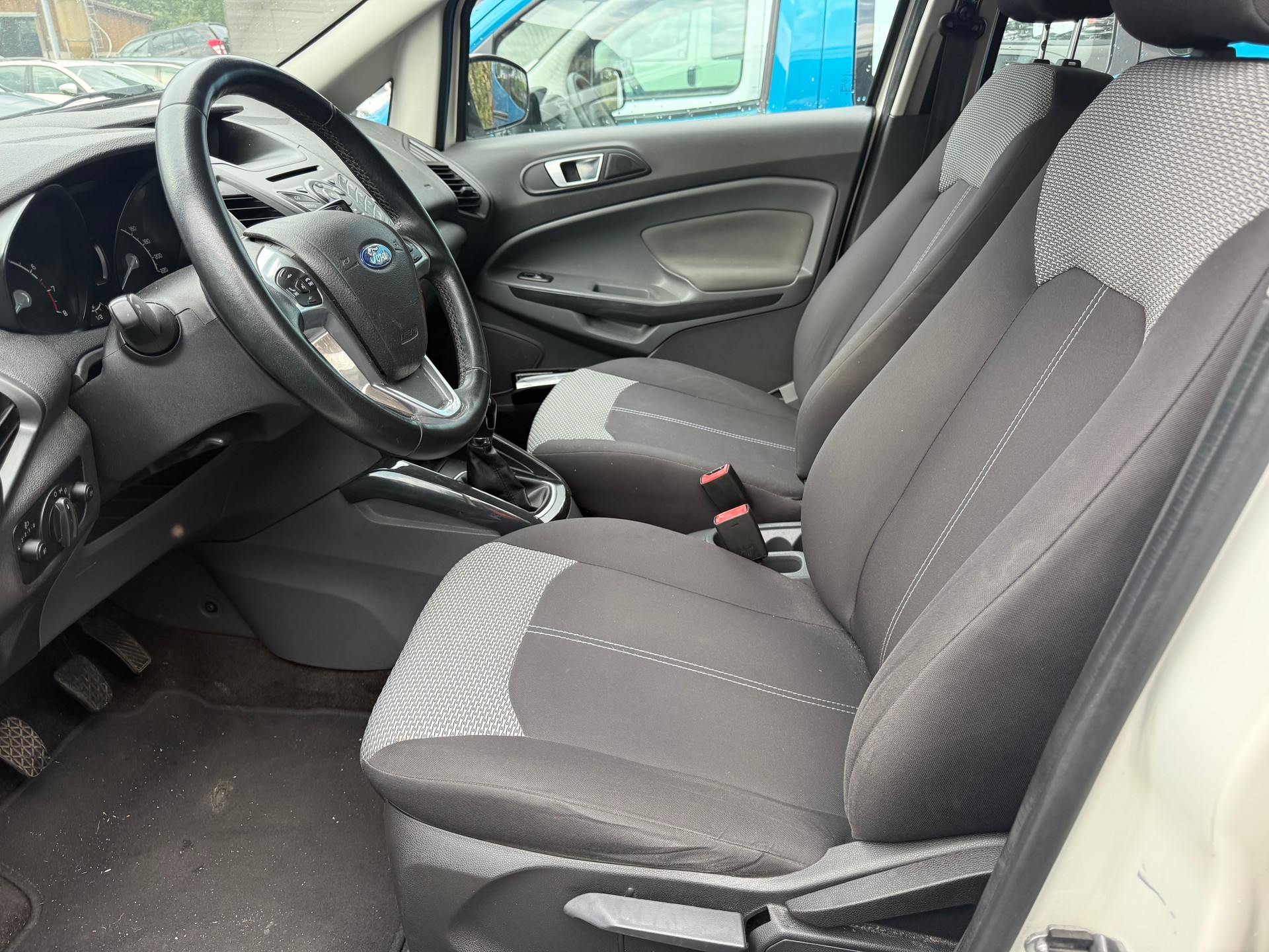 FORD EcoSport 1.0 SCTi Trend-image-6