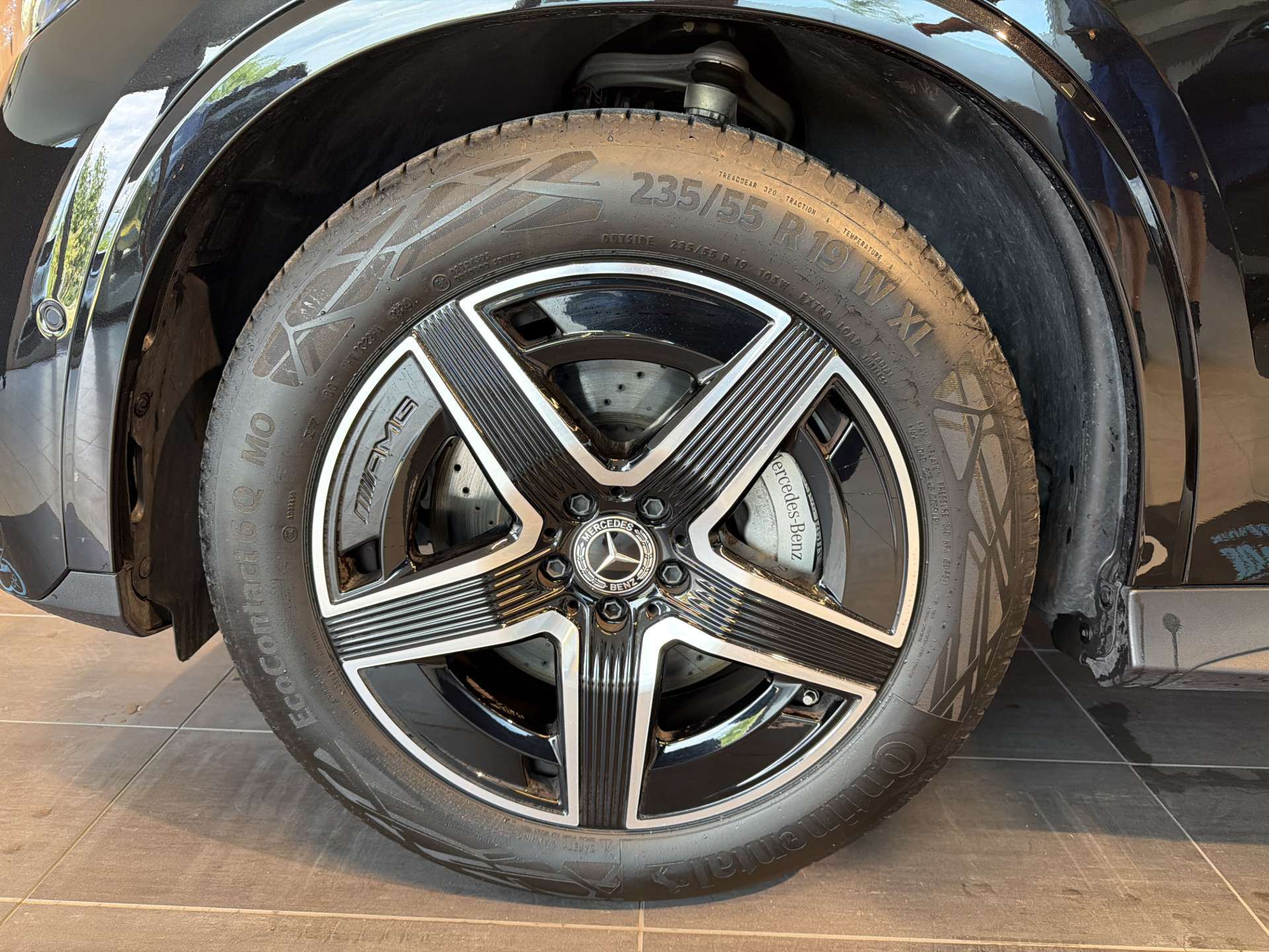 MERCEDES-BENZ GLC 220 d AMG-Line 4Matic G-Tronic Automat-image-8
