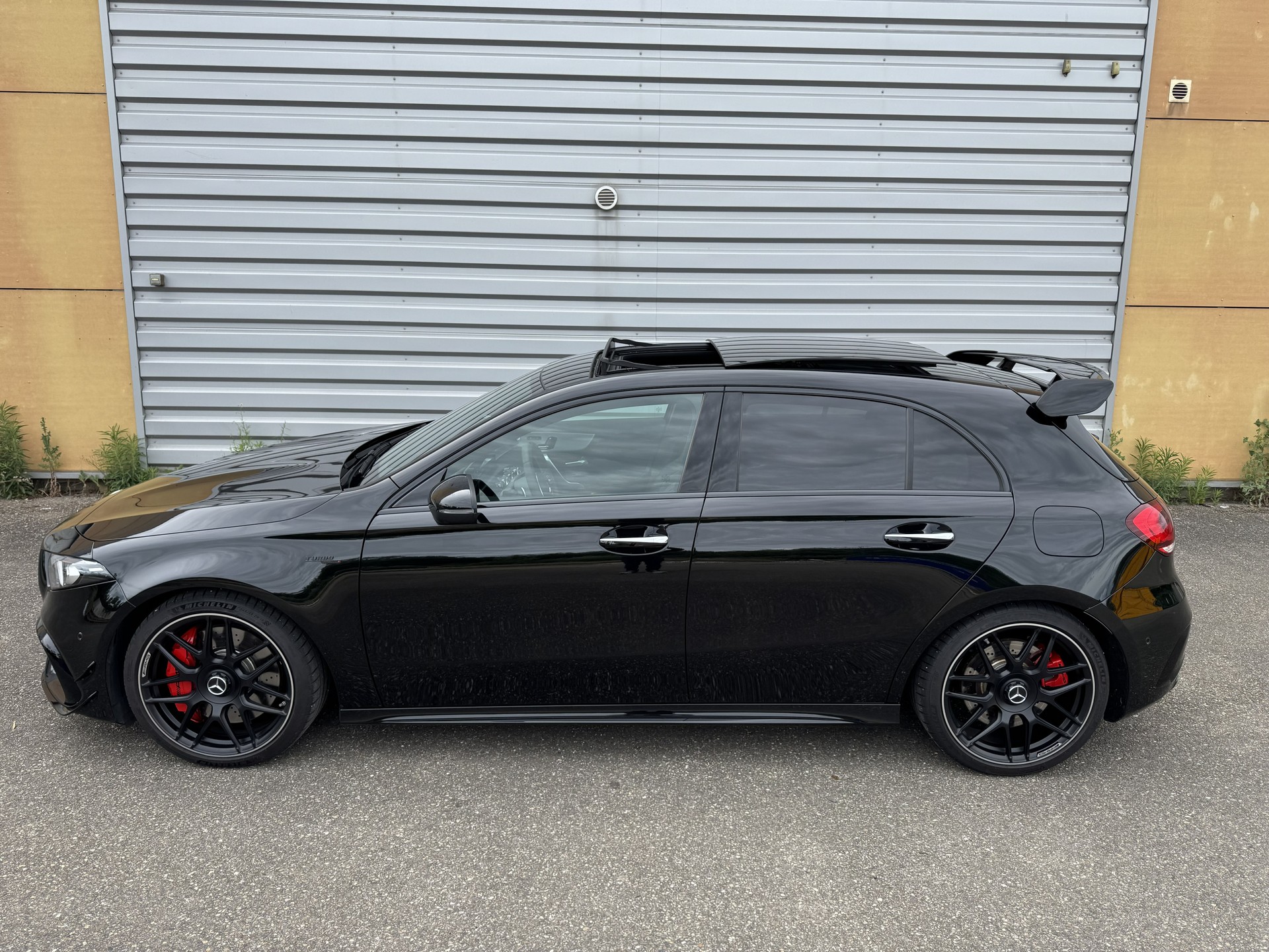 MERCEDES-BENZ A 45 S AMG 4matic+-image-1