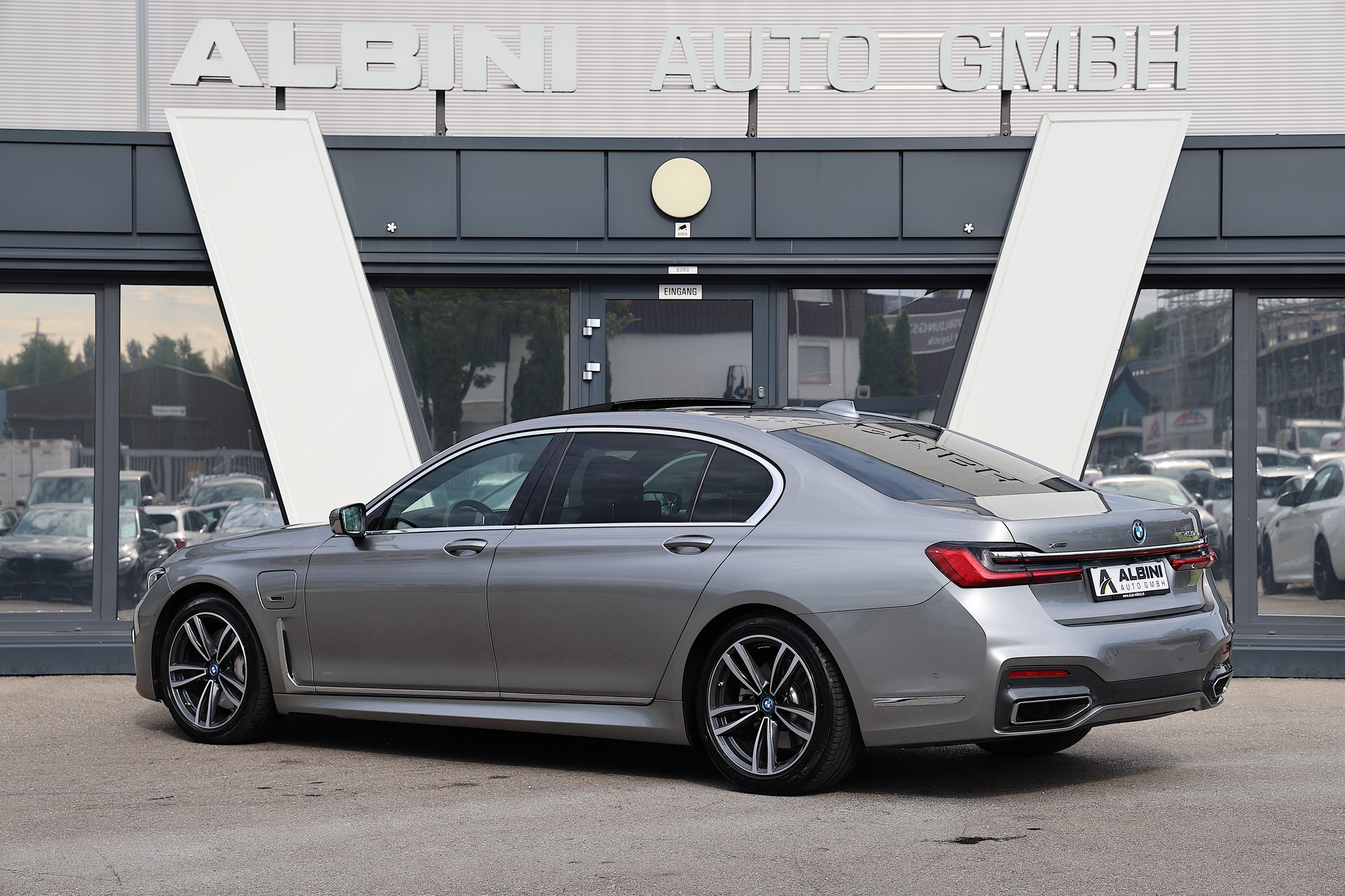 BMW 745Le M-Sport xDrive SAG-showroom-element-3