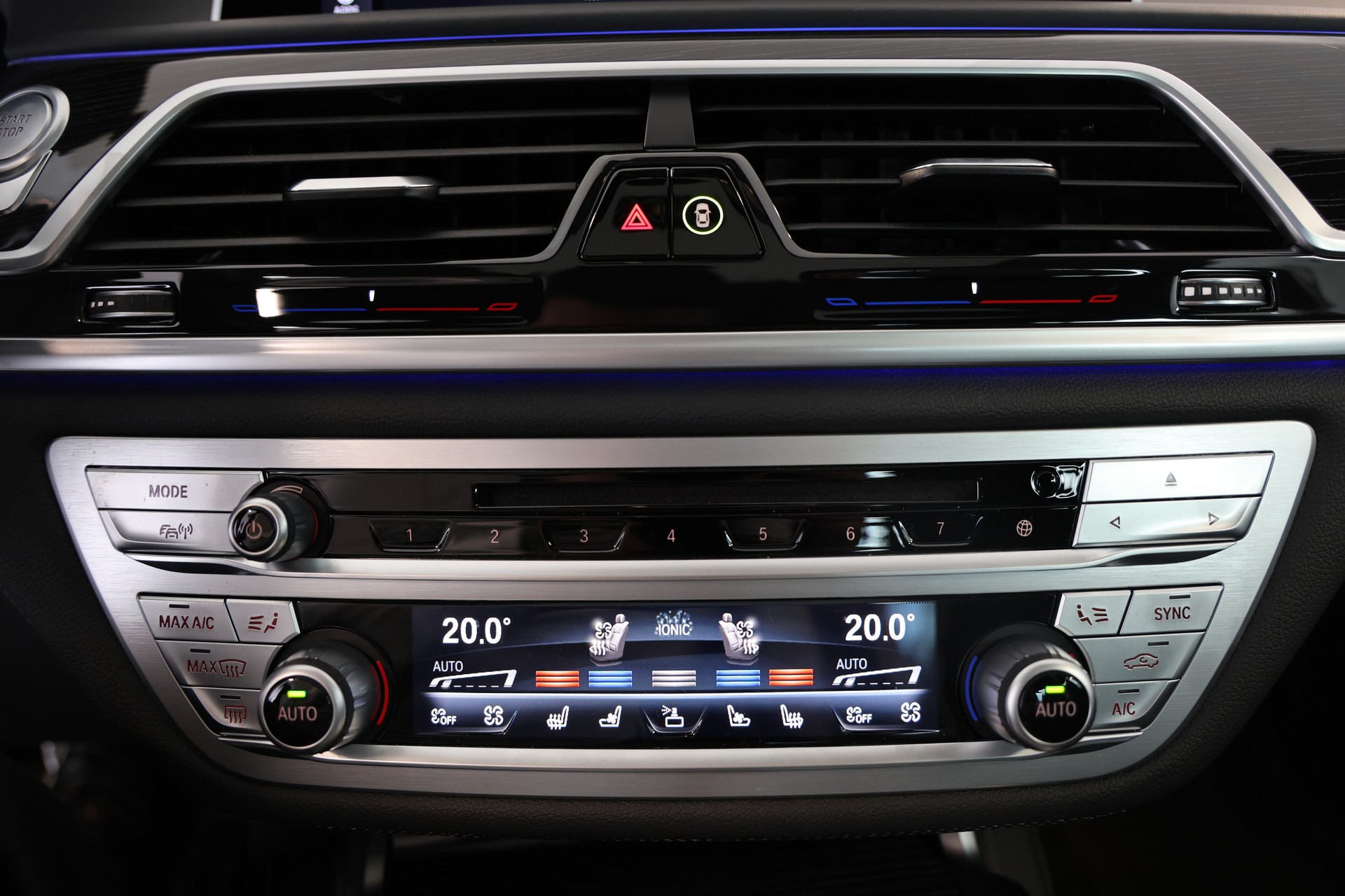 BMW 745Le M-Sport xDrive SAG-image-18