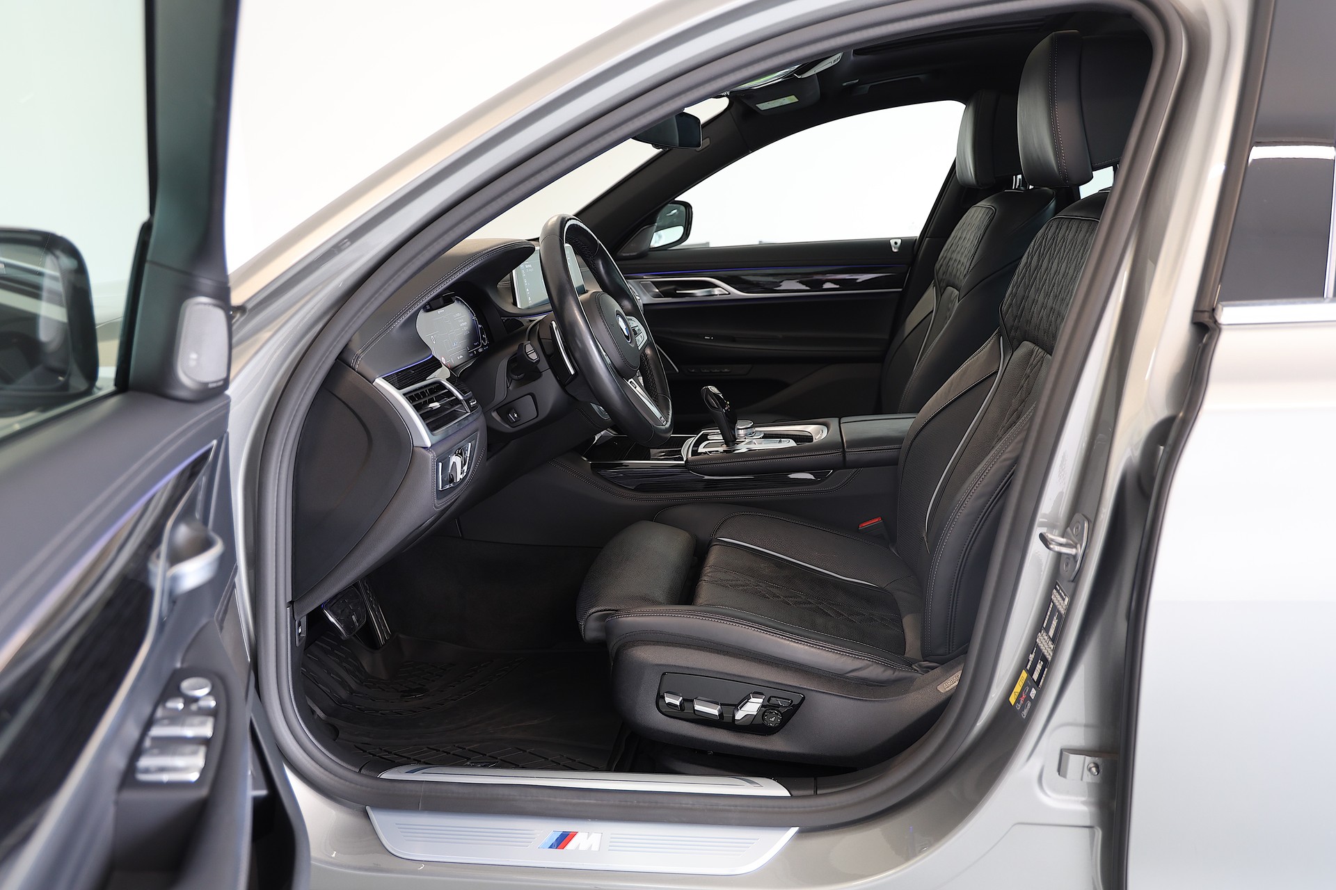 BMW 745Le M-Sport xDrive SAG-image-5