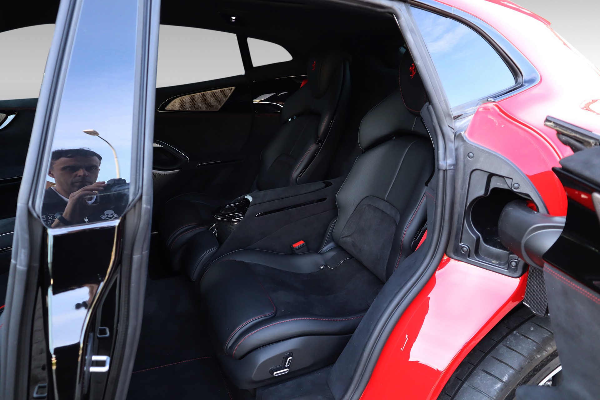 FERRARI Purosangue 6.5 V12-image-14