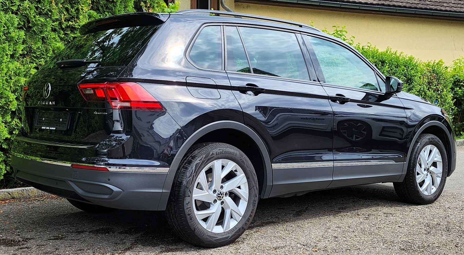VW Tiguan 2.0 TDI SCR Life 4Motion DSG-image-4