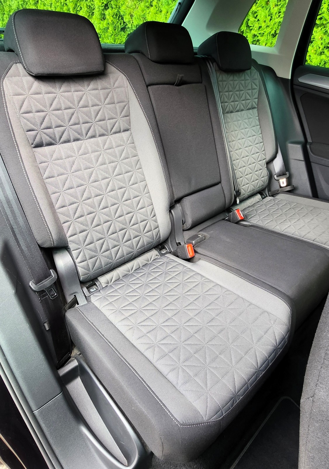 VW Tiguan 2.0 TDI SCR Life 4Motion DSG-image-11