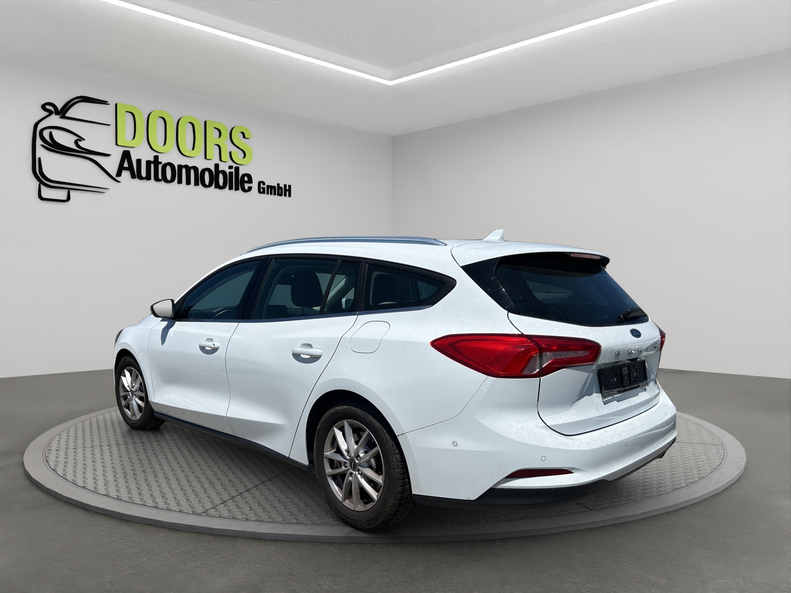 FORD Focus 1.0 SCTi Trend Automatic-image-5