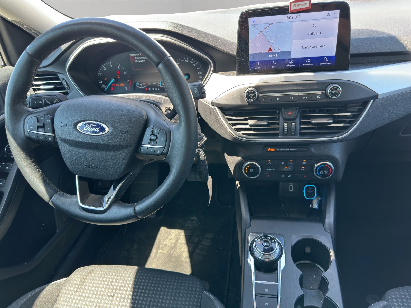 FORD Focus 1.0 SCTi Trend Automatic-image-9