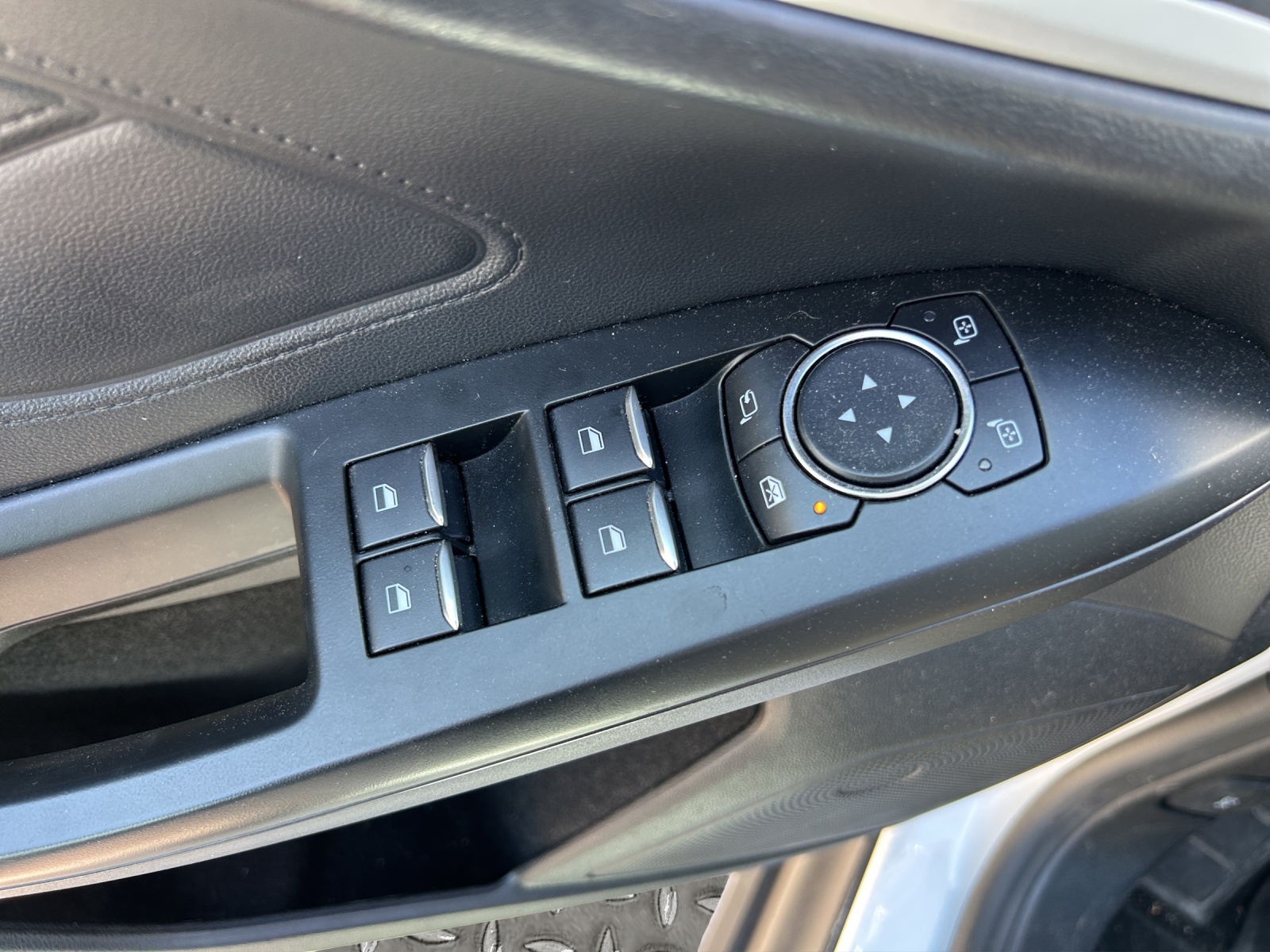 FORD Focus 1.0 SCTi Trend Automatic-image-11