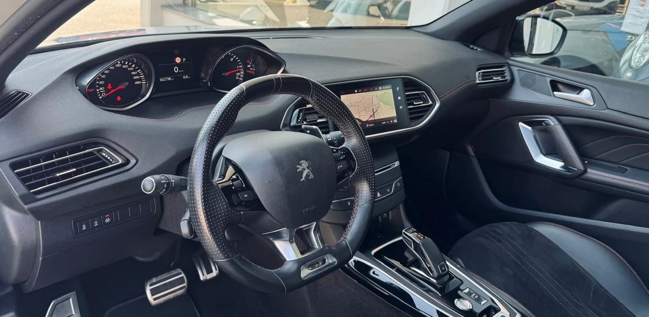 PEUGEOT 308 2.0 BlueHDI GT EAT8-image-6