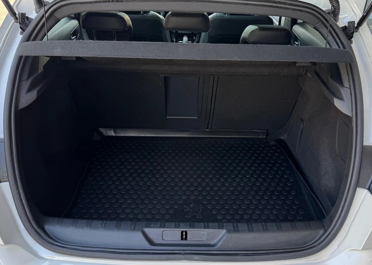 PEUGEOT 308 2.0 BlueHDI GT EAT8-image-11