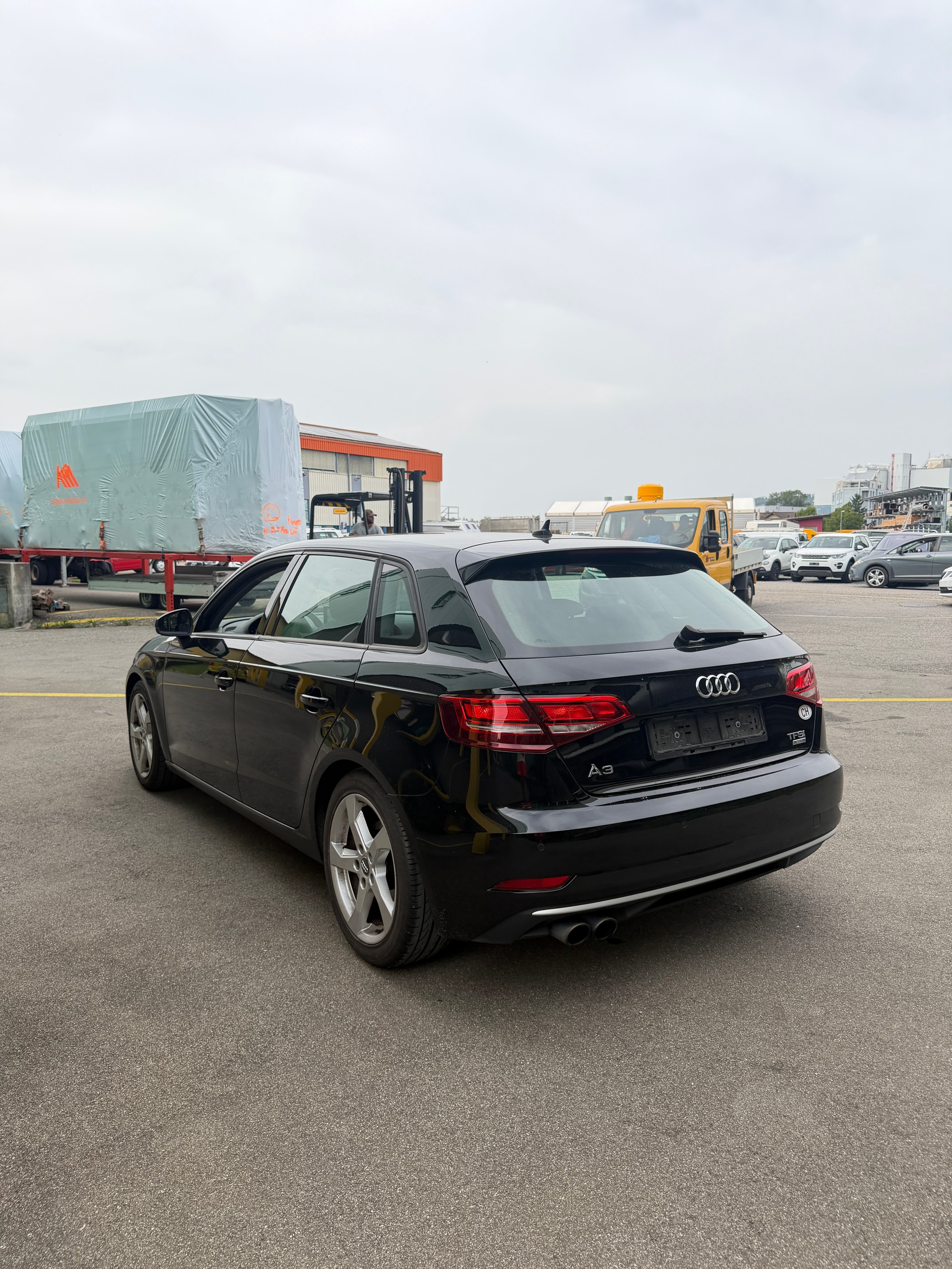AUDI A3 Sportback 1.4 TFSI Design-image-4