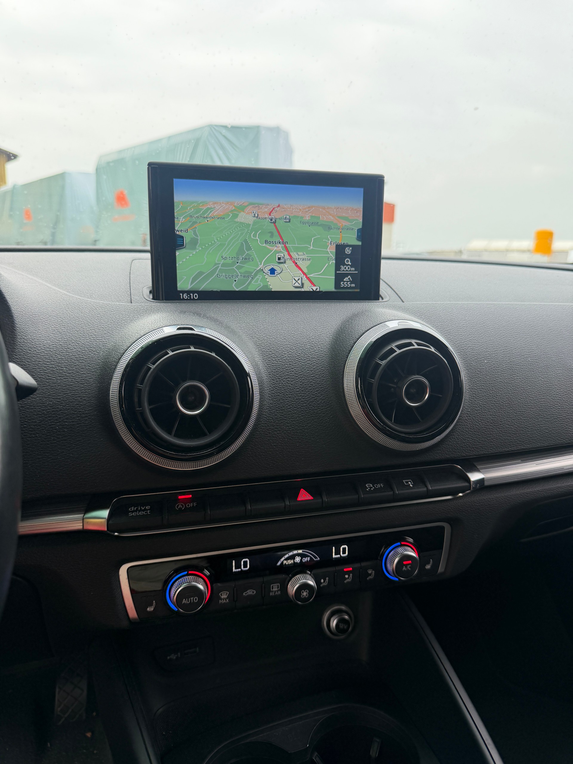 AUDI A3 Sportback 1.4 TFSI Design-image-9