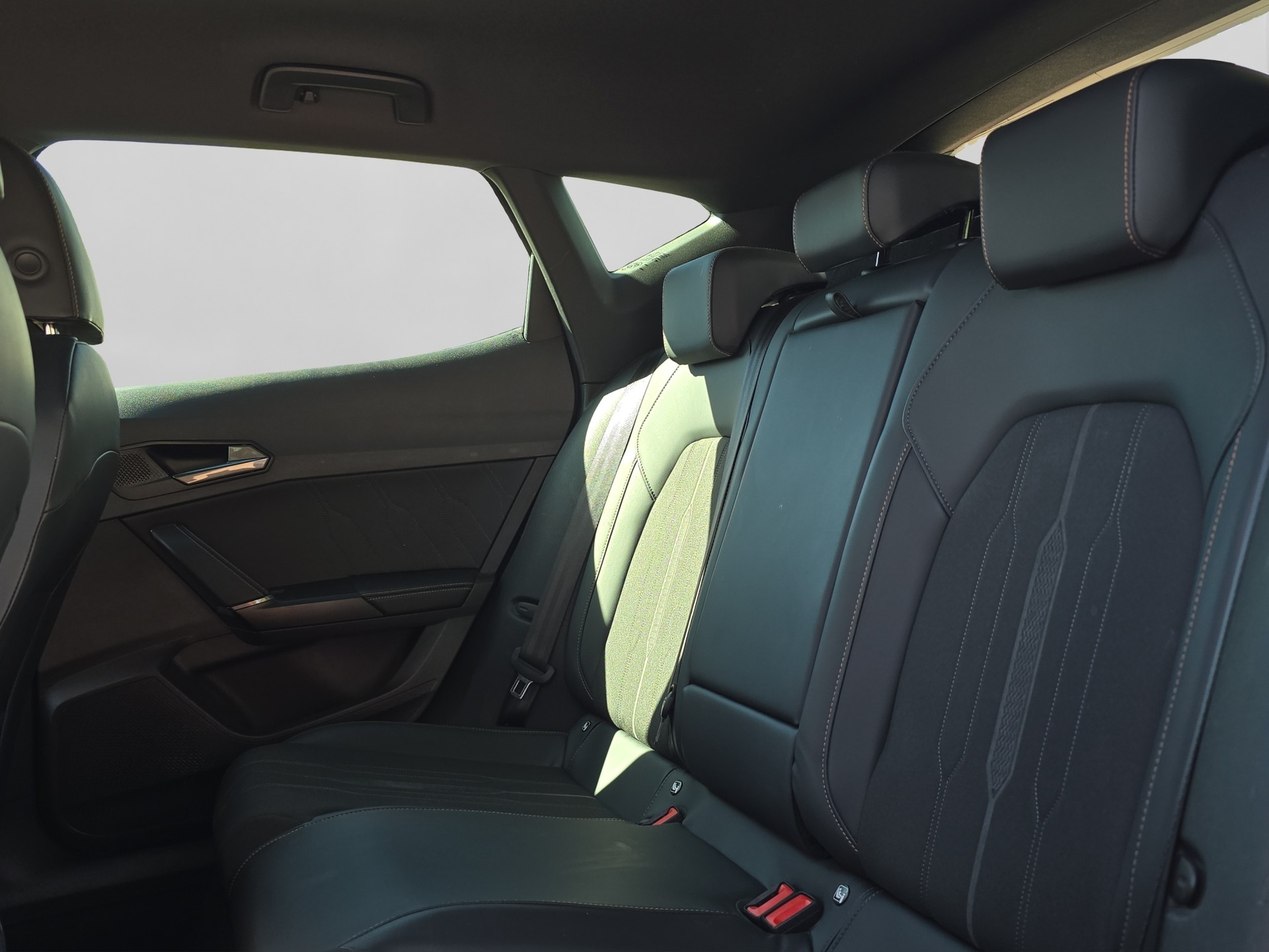 CUPRA Formentor 1.4 e-HYBRID pHEV Allalin DSG-image-9