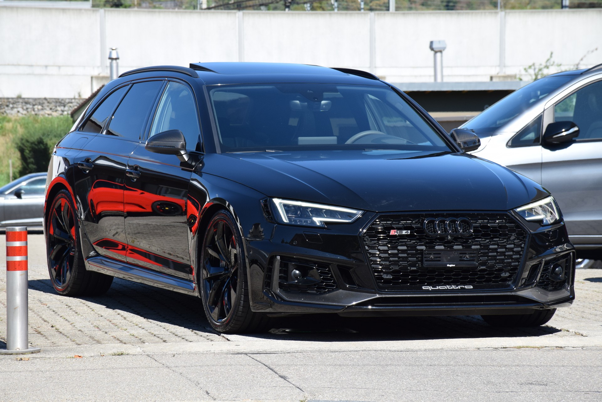 AUDI RS4 Avant 2.9 TFSI quattro tiptronic-image-5