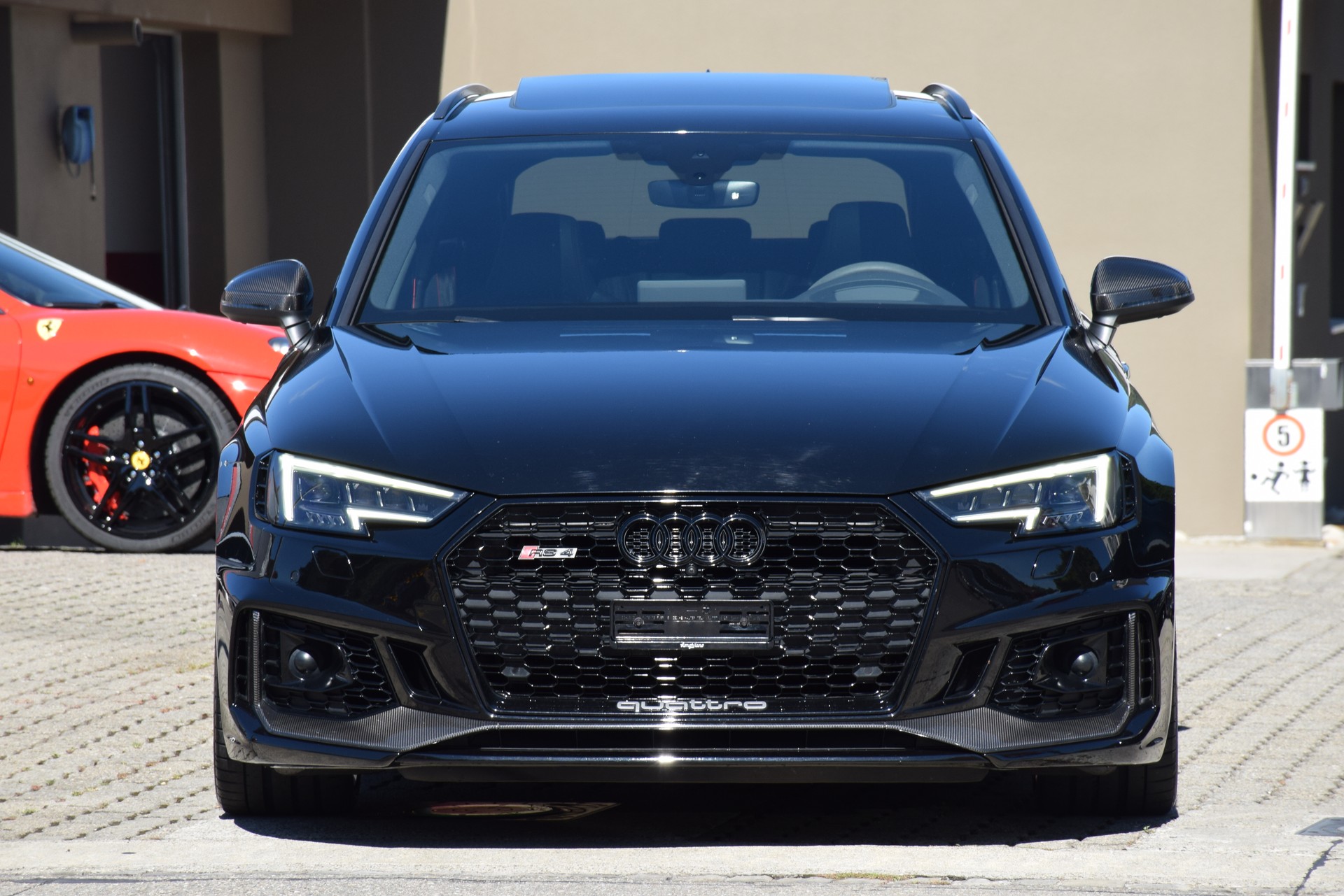 AUDI RS4 Avant 2.9 TFSI quattro tiptronic-image-3