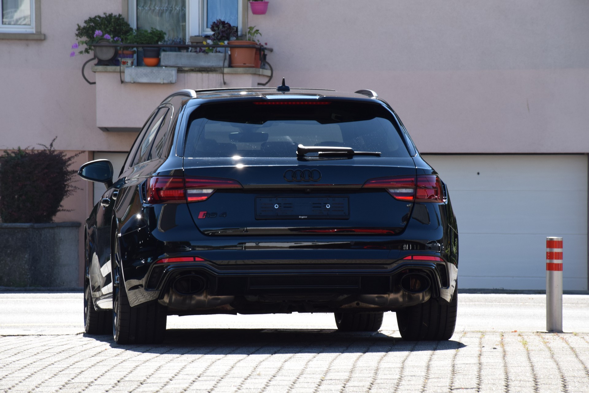 AUDI RS4 Avant 2.9 TFSI quattro tiptronic-image-9