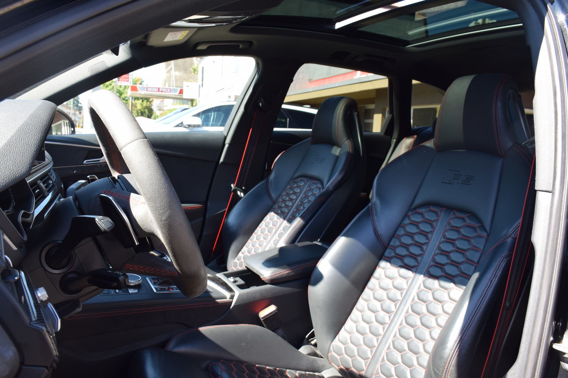 AUDI RS4 Avant 2.9 TFSI quattro tiptronic-image-14