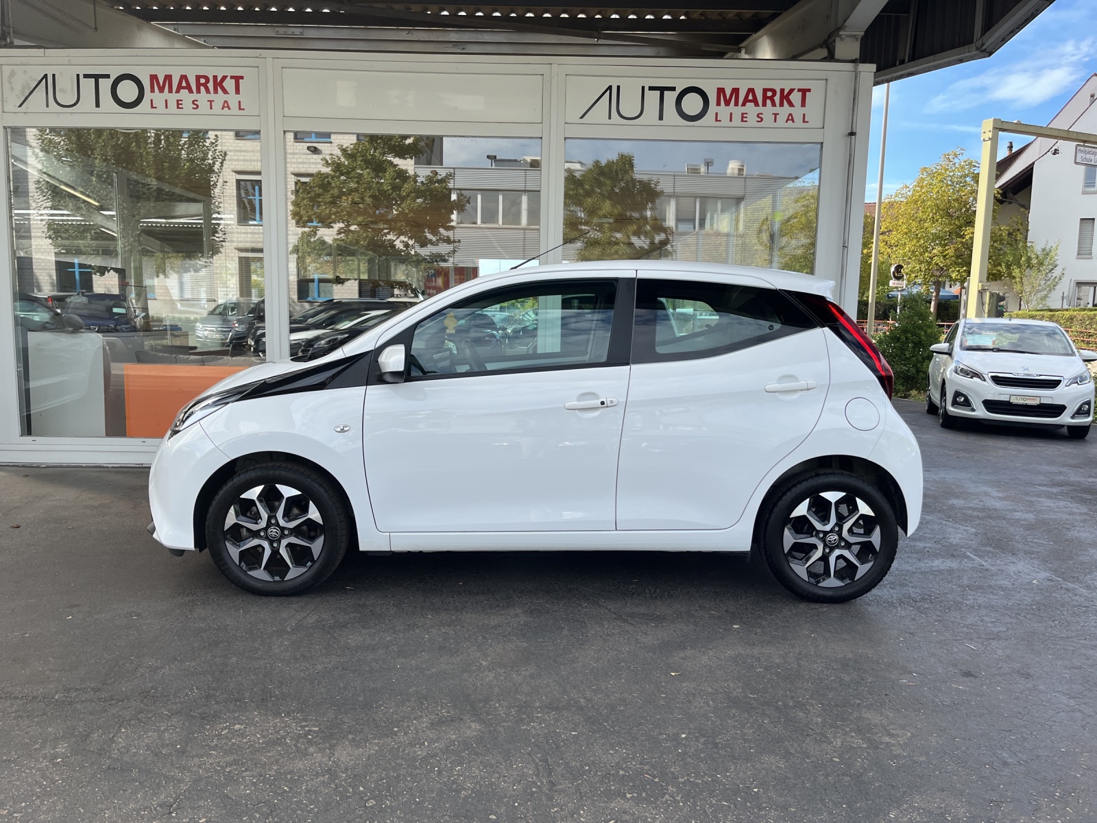 TOYOTA Aygo 1.0 VVT-i X-shift Trend-showroom-element-1