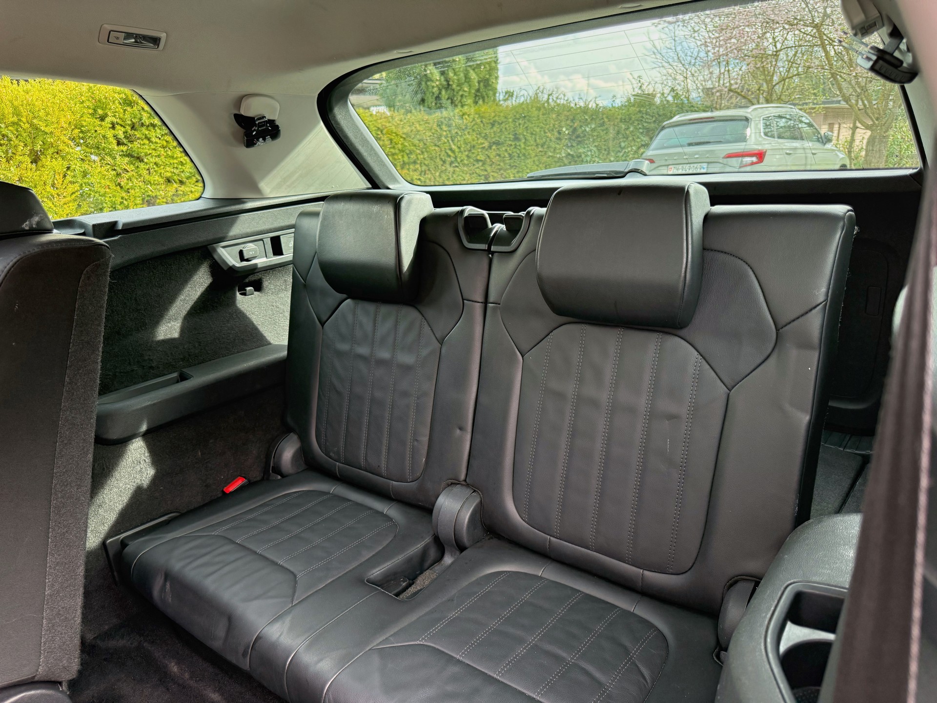 SKODA Kodiaq 2.0 TSI 4x4 L&K | 7-Plätzer | nur 55’000 km | 4x4 | Panorama | 360° | AHK-image-14