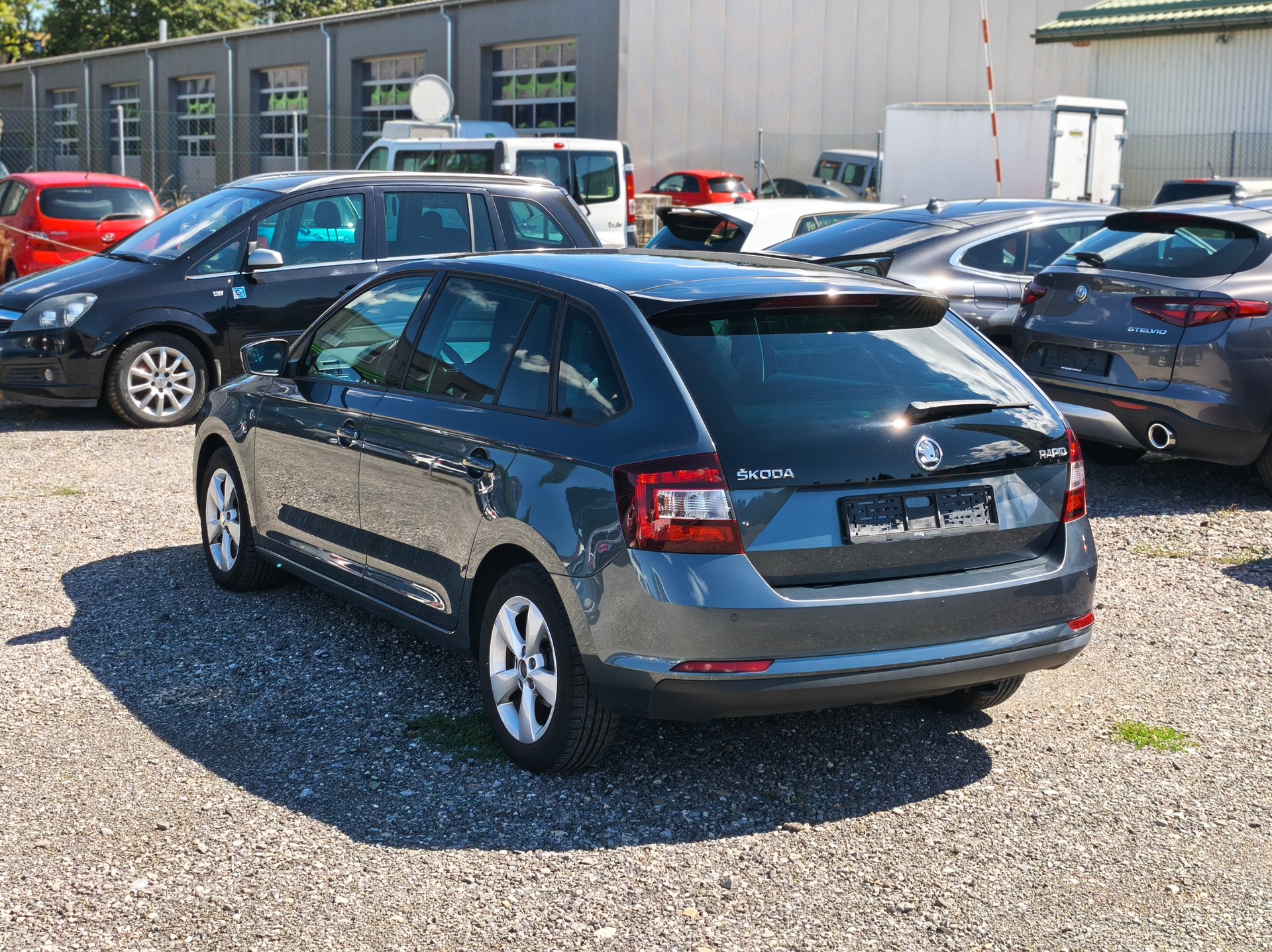 SKODA Rapid Spaceback 1.4 TSI Elegance DSG-image-2