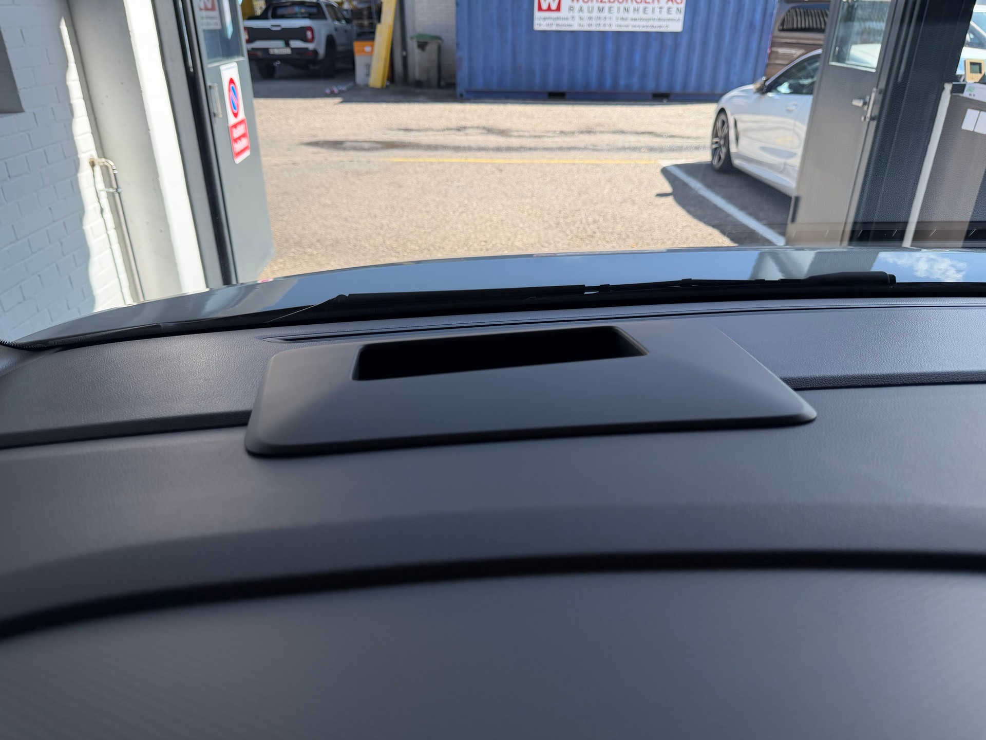 VW Multivan 2.0 TDI Style DSG Lang-image-12