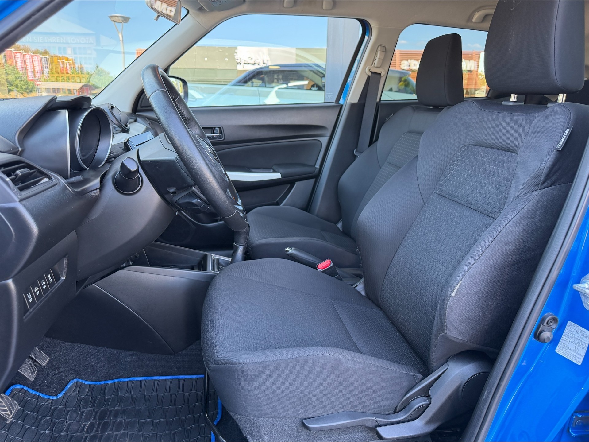 SUZUKI Swift 1.2i 16V SHVS Compact Top Hybrid Allgrip 4x4-showroom-element-3